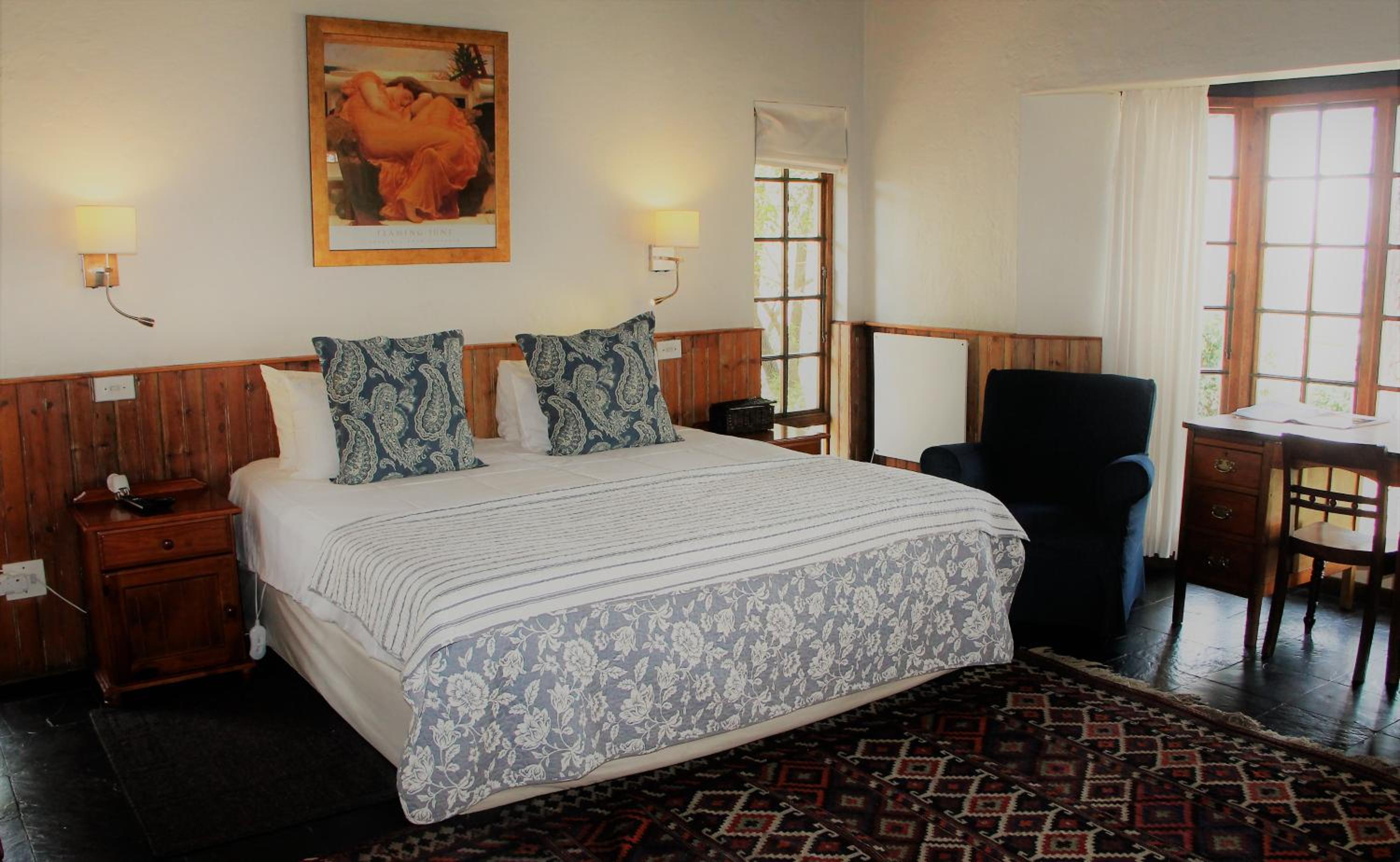 Deluxe King Room - Photo 1