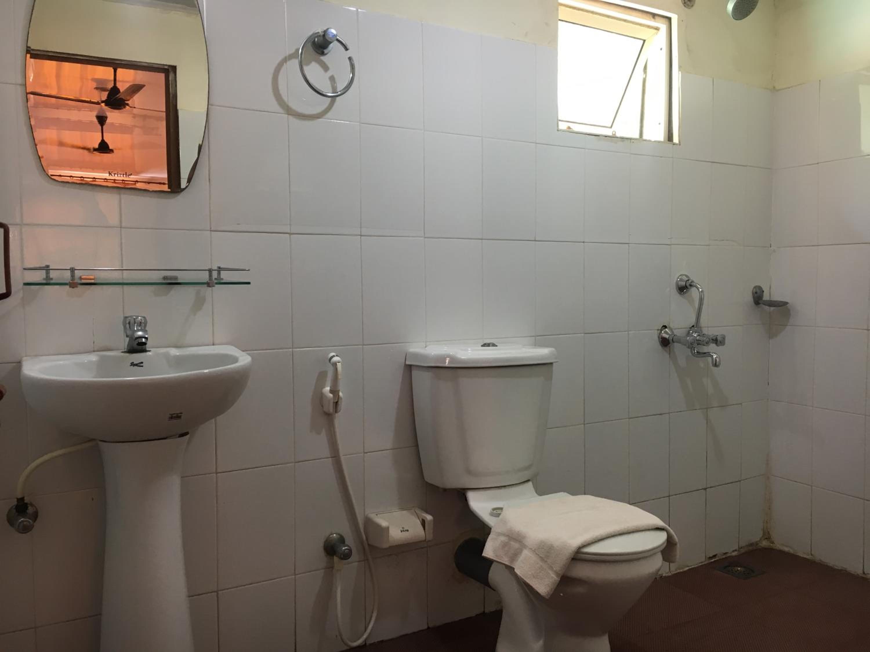 Standard Double or Twin Room photo 3