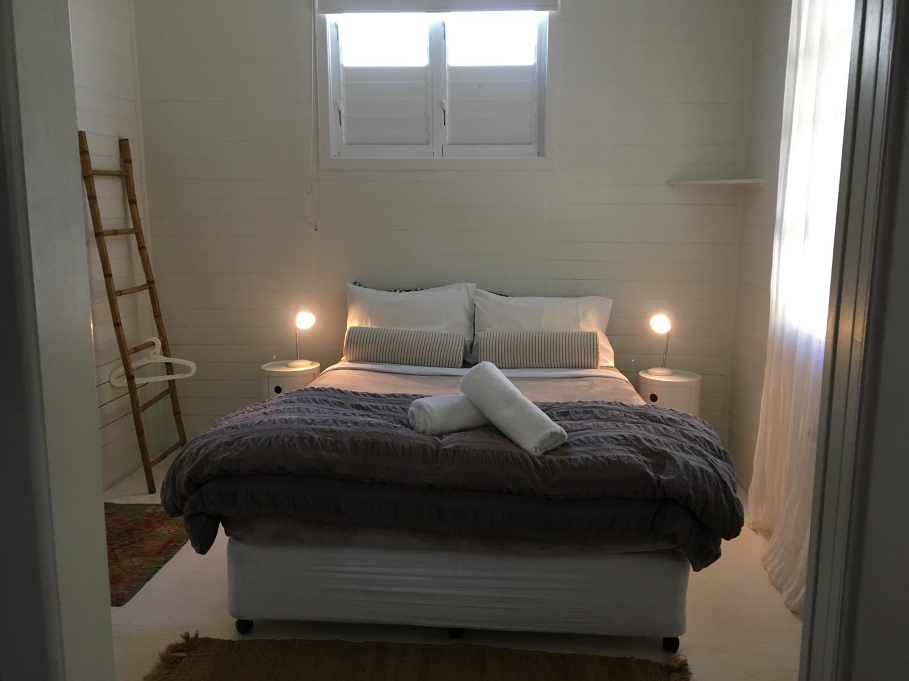 Queen Room with Private Bathroom