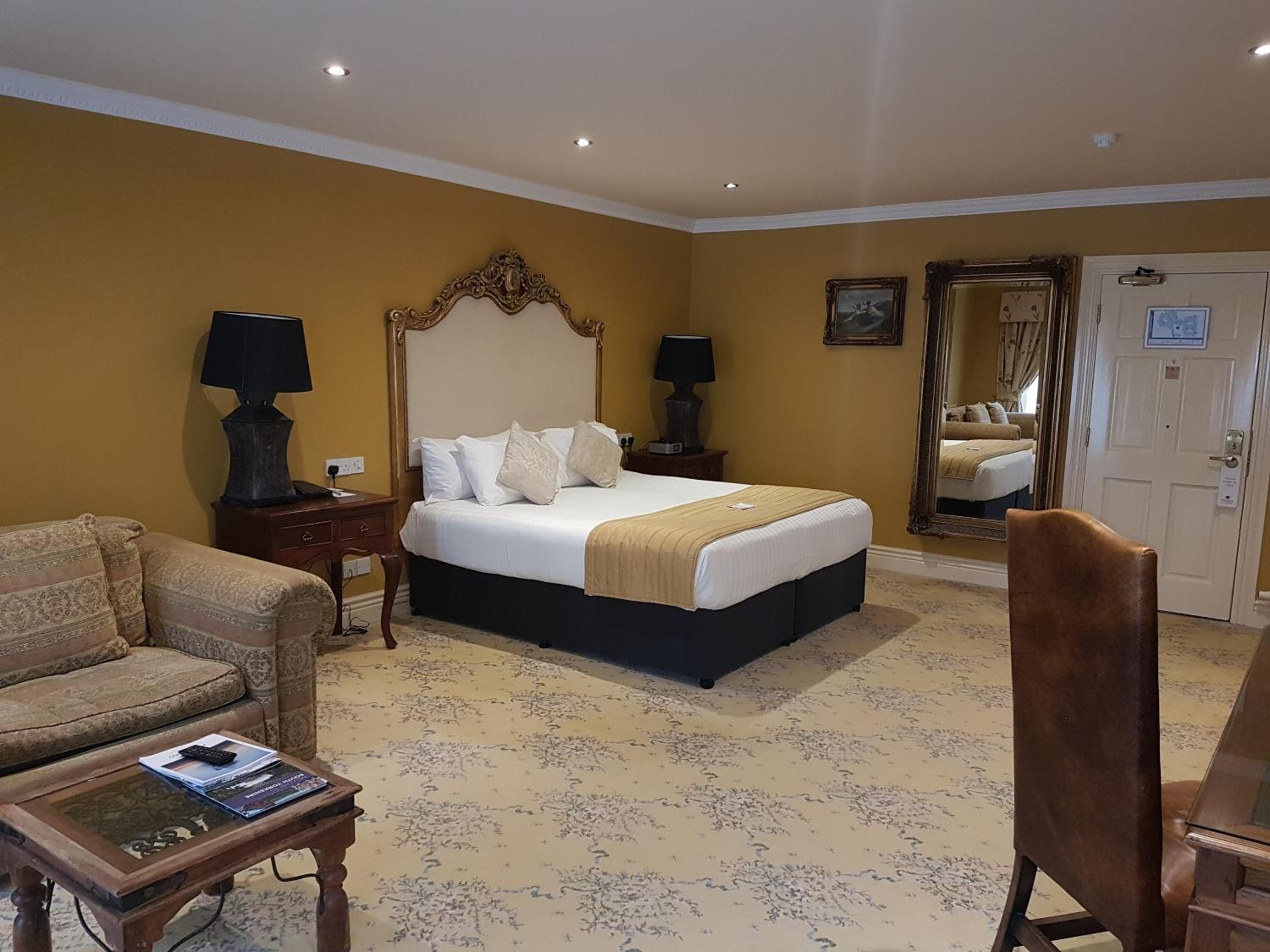 Standard Double Room - Non-Smoking - Photo 7