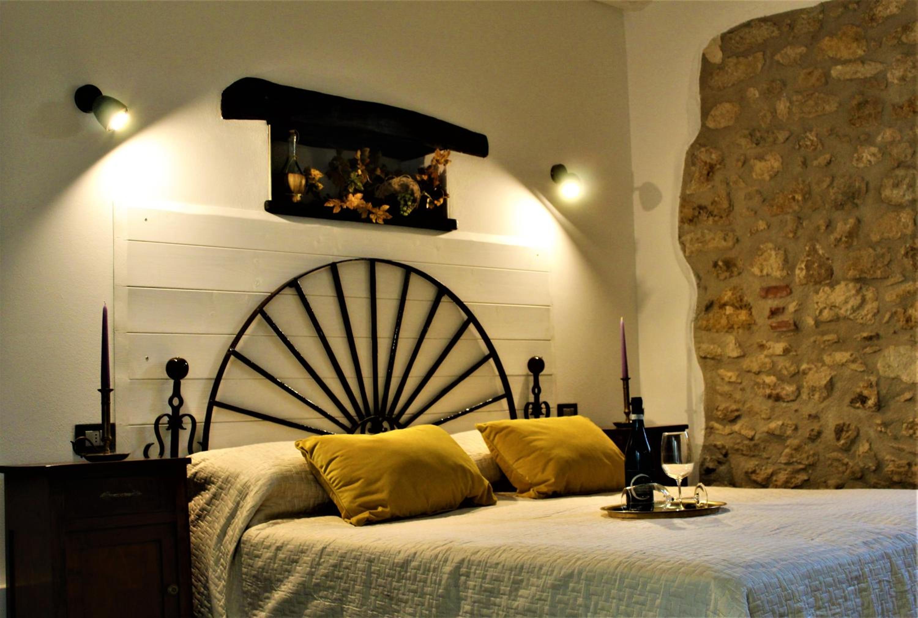 Double Room with Private Bathroom photo 1