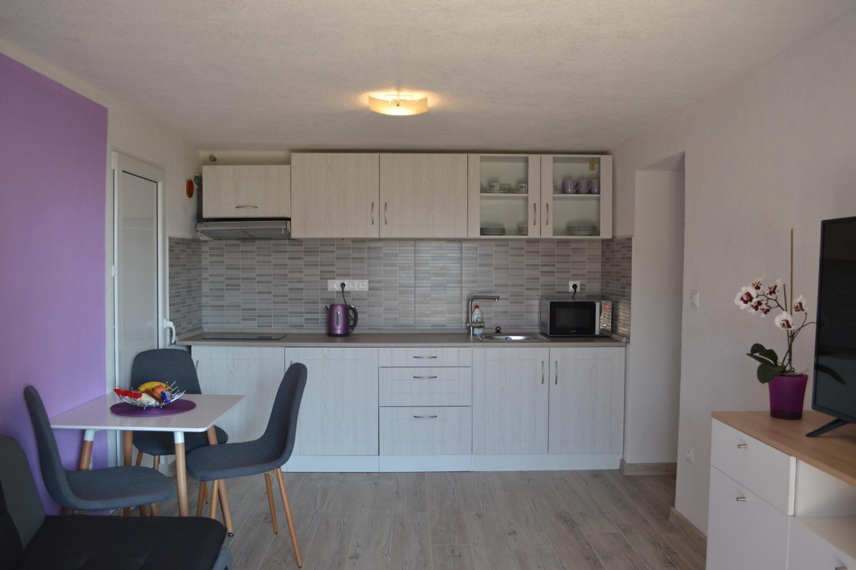 Apartment - Photo 18