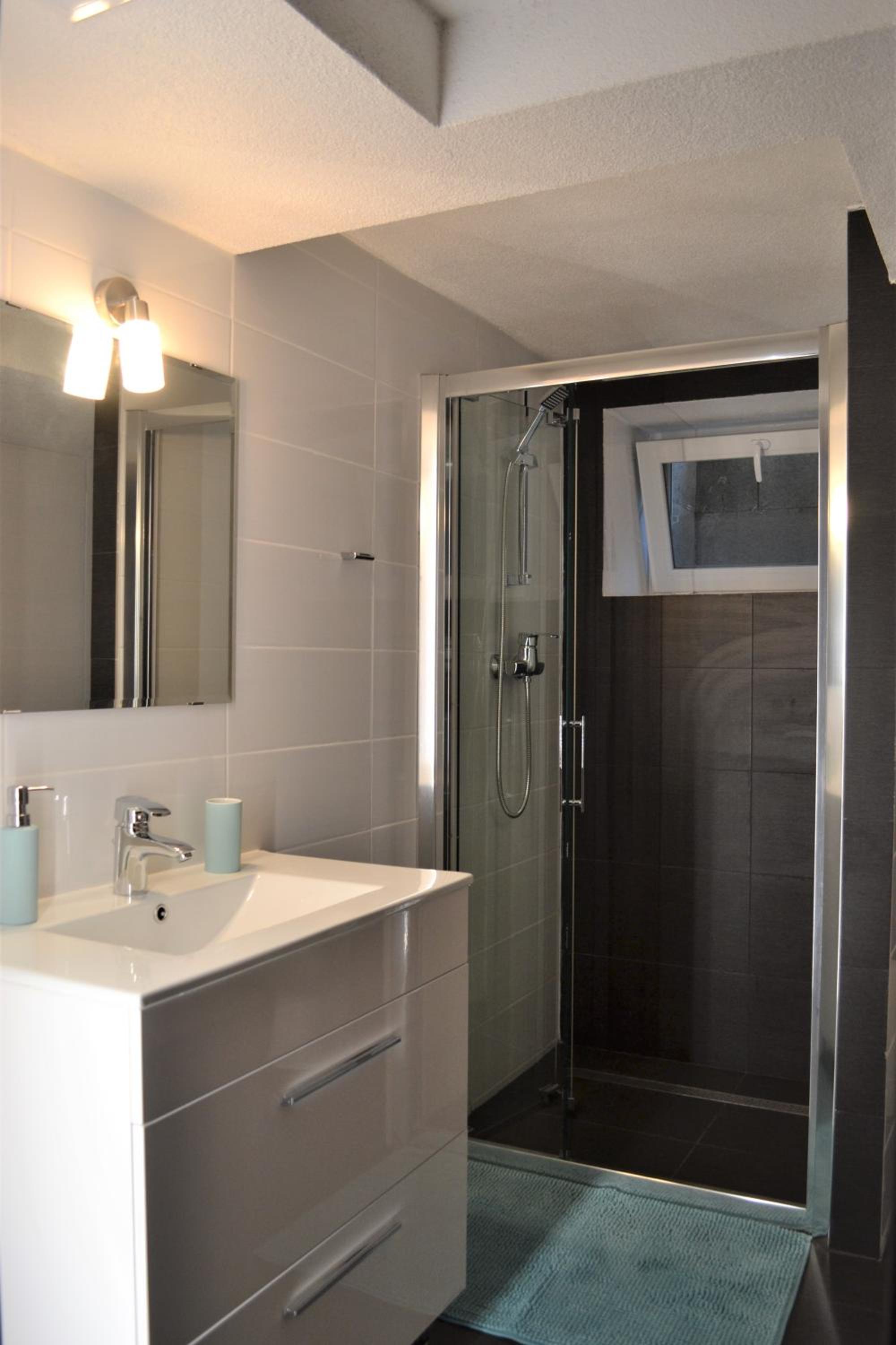 Apartment - Photo 3