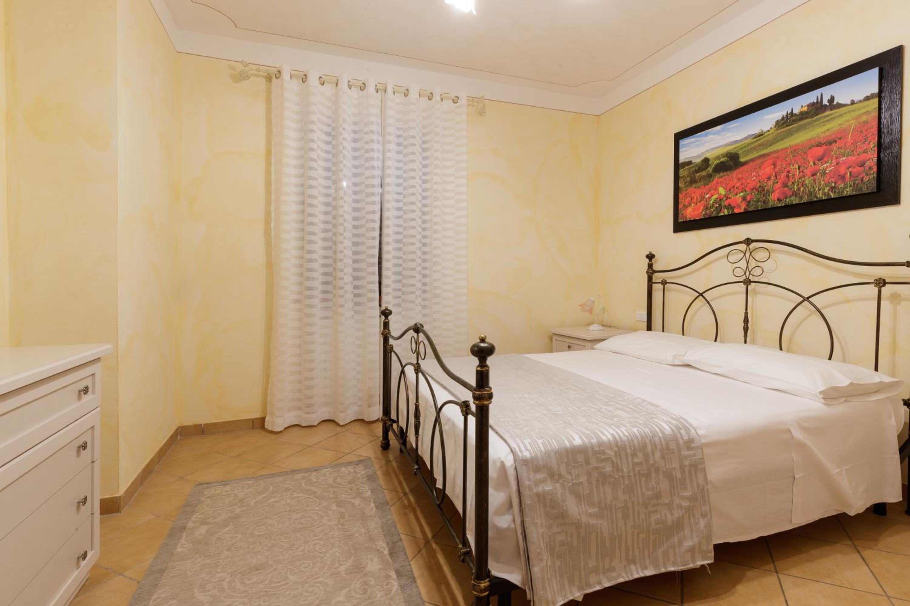 Apartment - Photo 11