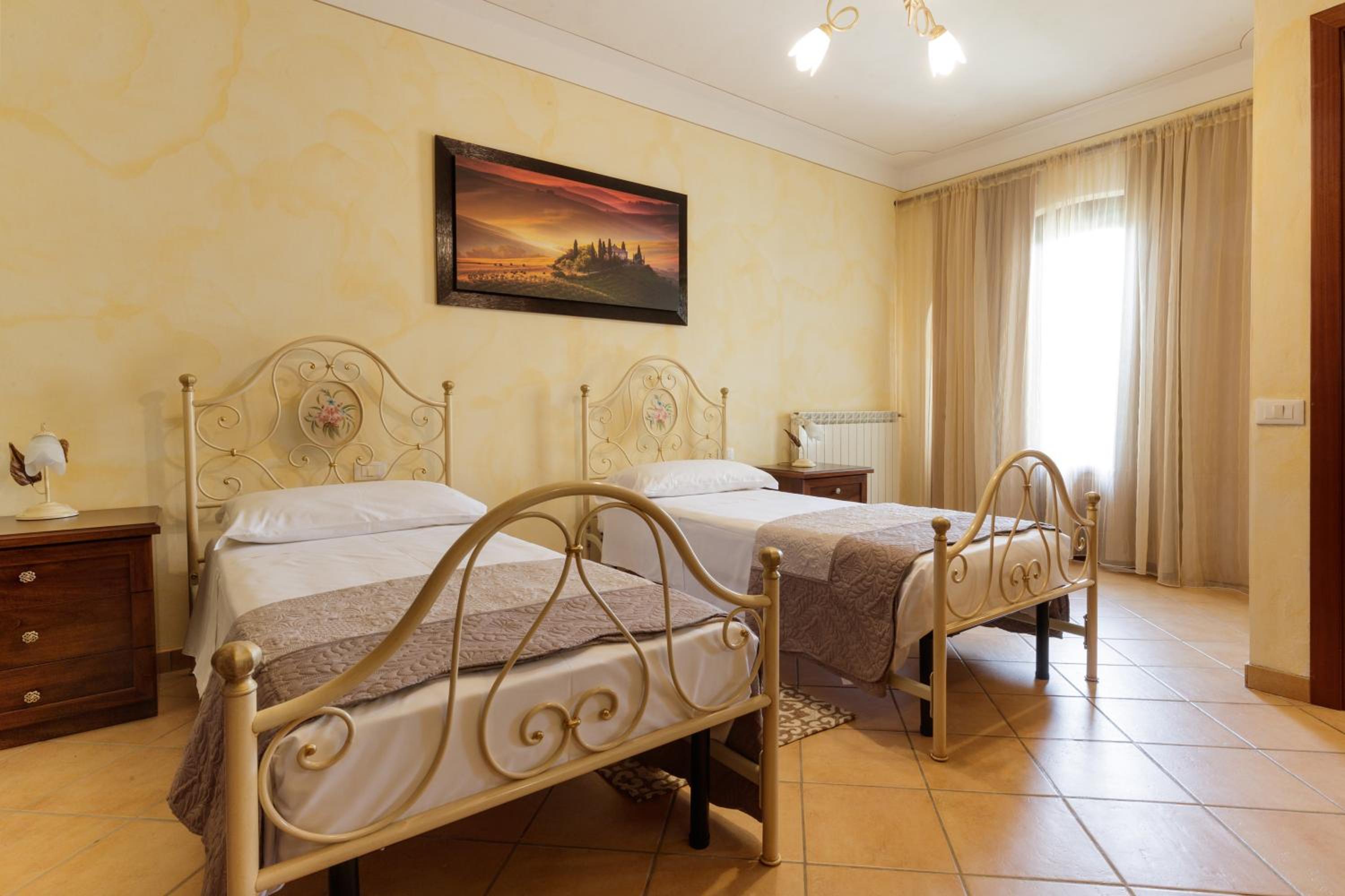 Apartment - Photo 25