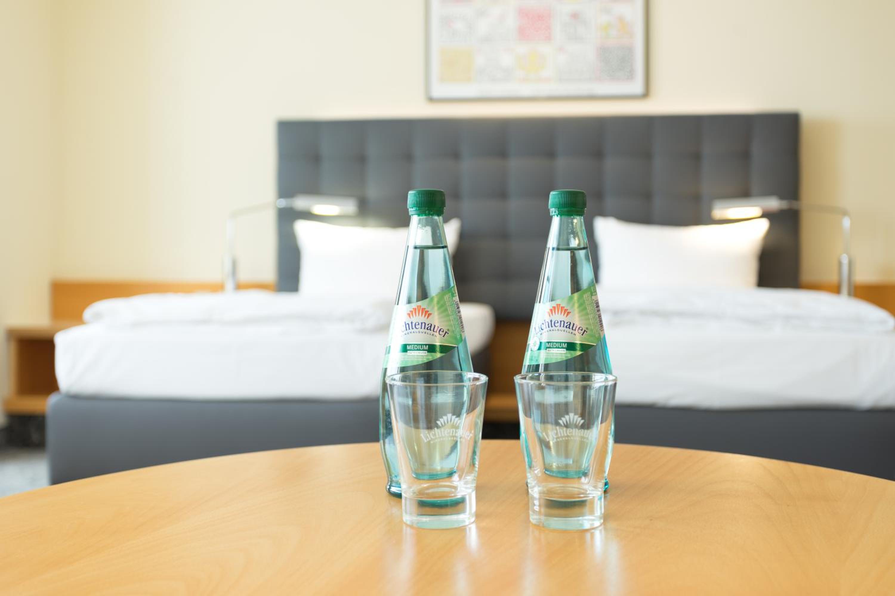 Superior Double or Twin Room thumbnail 5