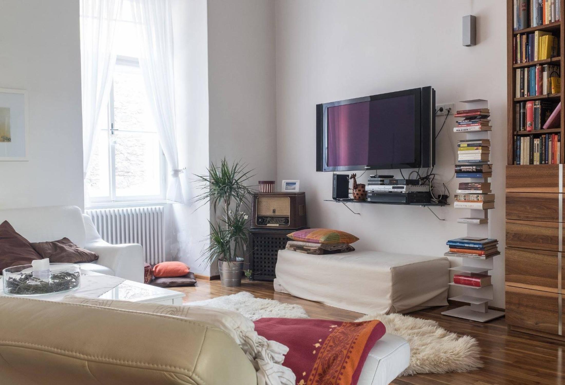 Apartment photo 2