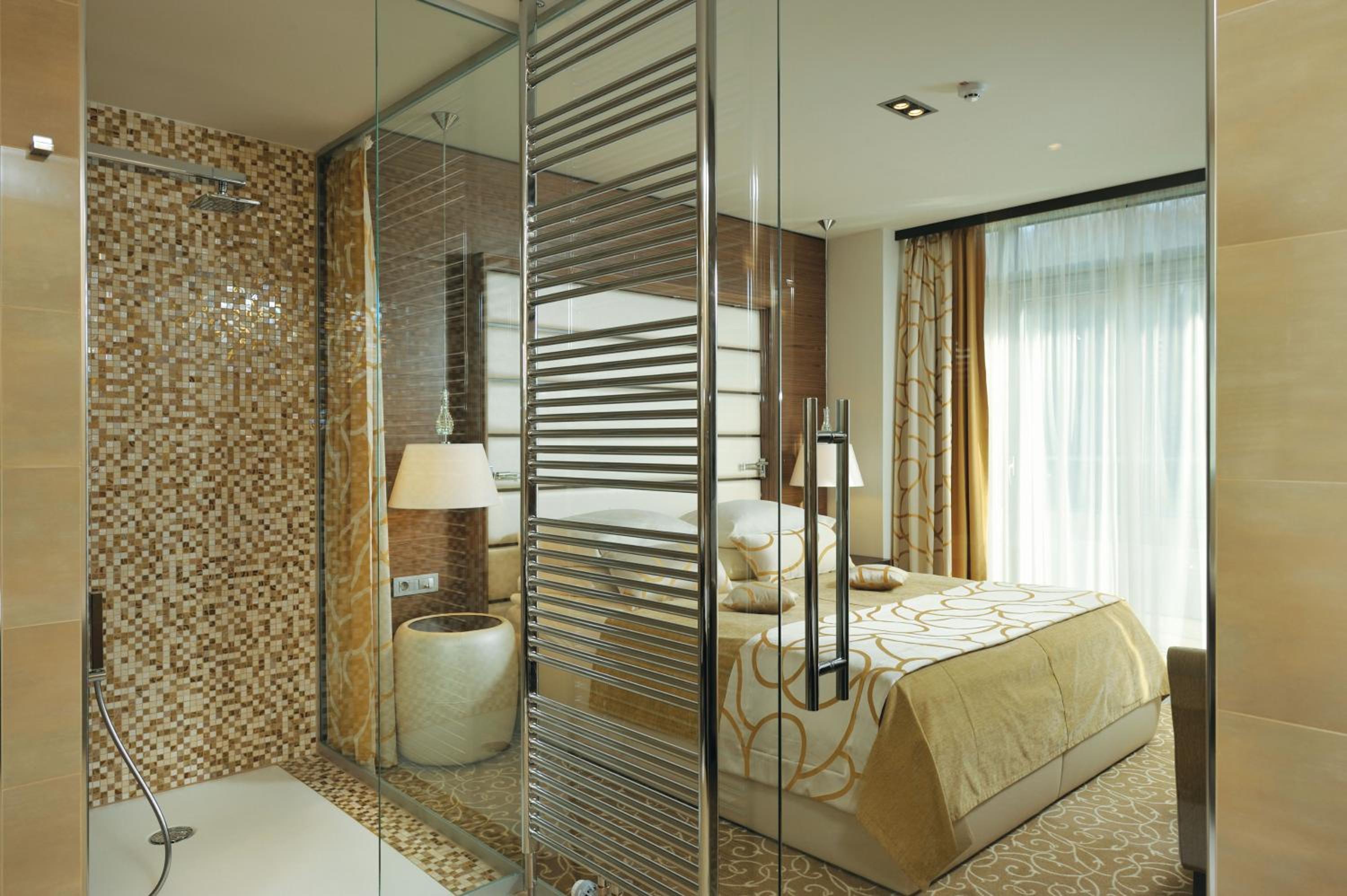 Deluxe Double Room - Photo 4