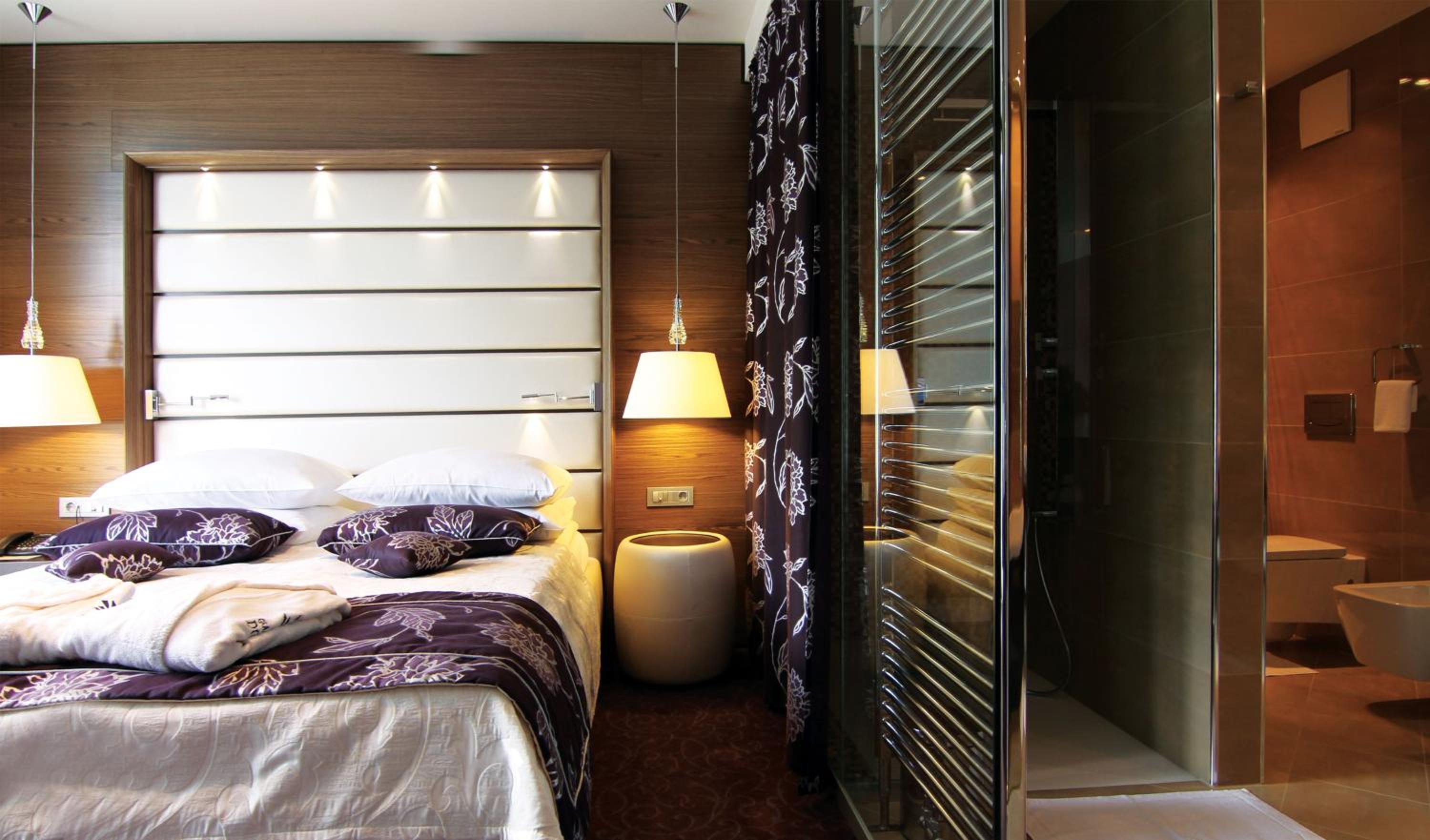 Deluxe Double Room - Photo 7