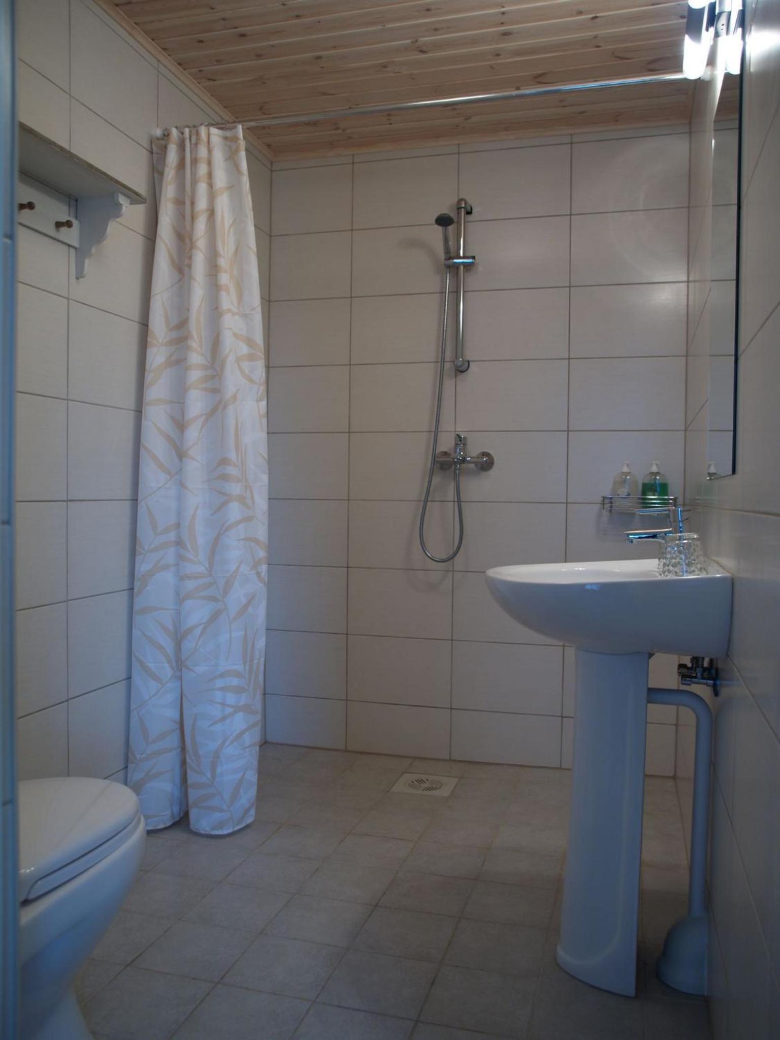 Twin Room with Kitchenette - Photo 3