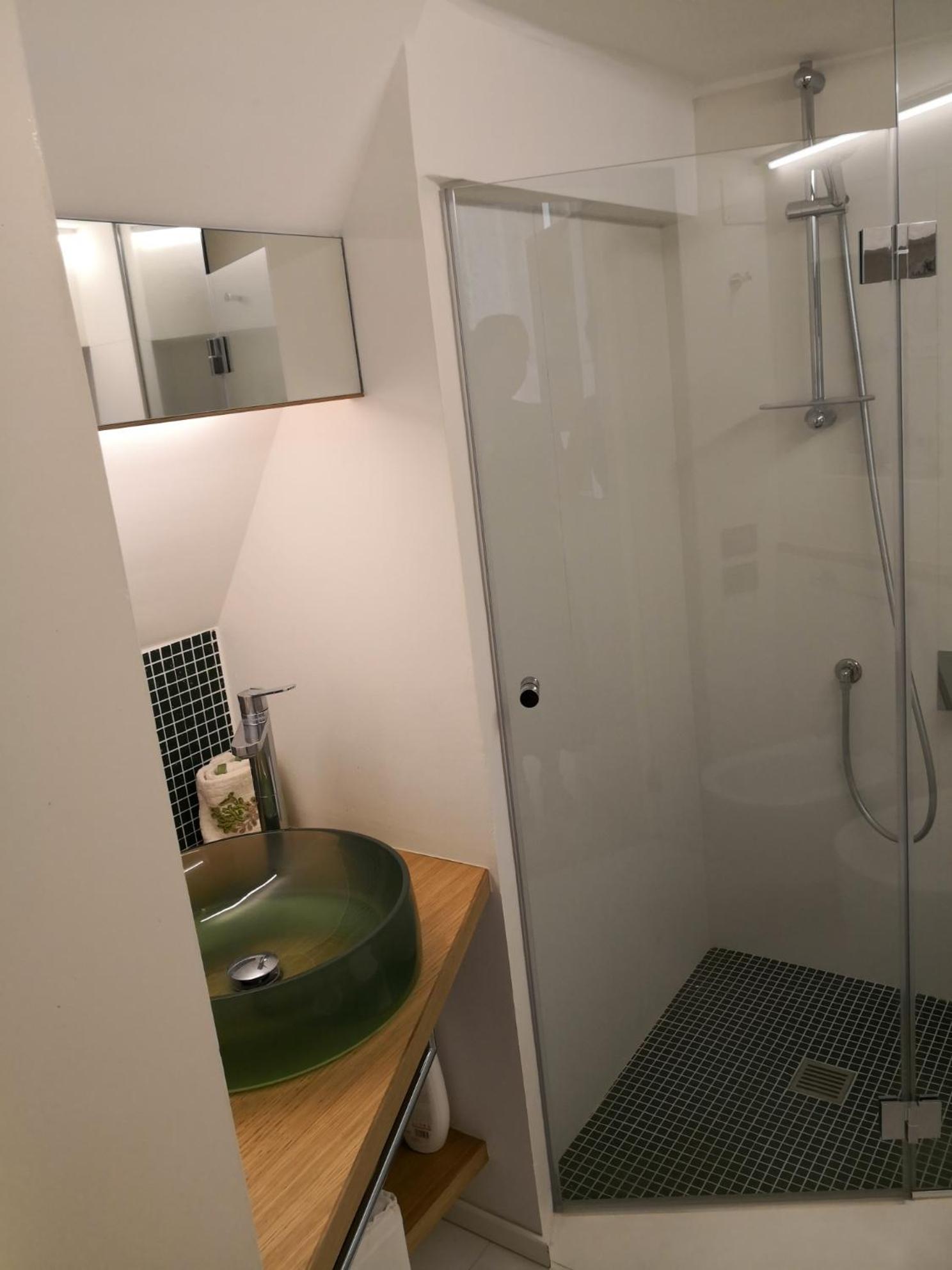 One-Bedroom Apartment - Photo 6