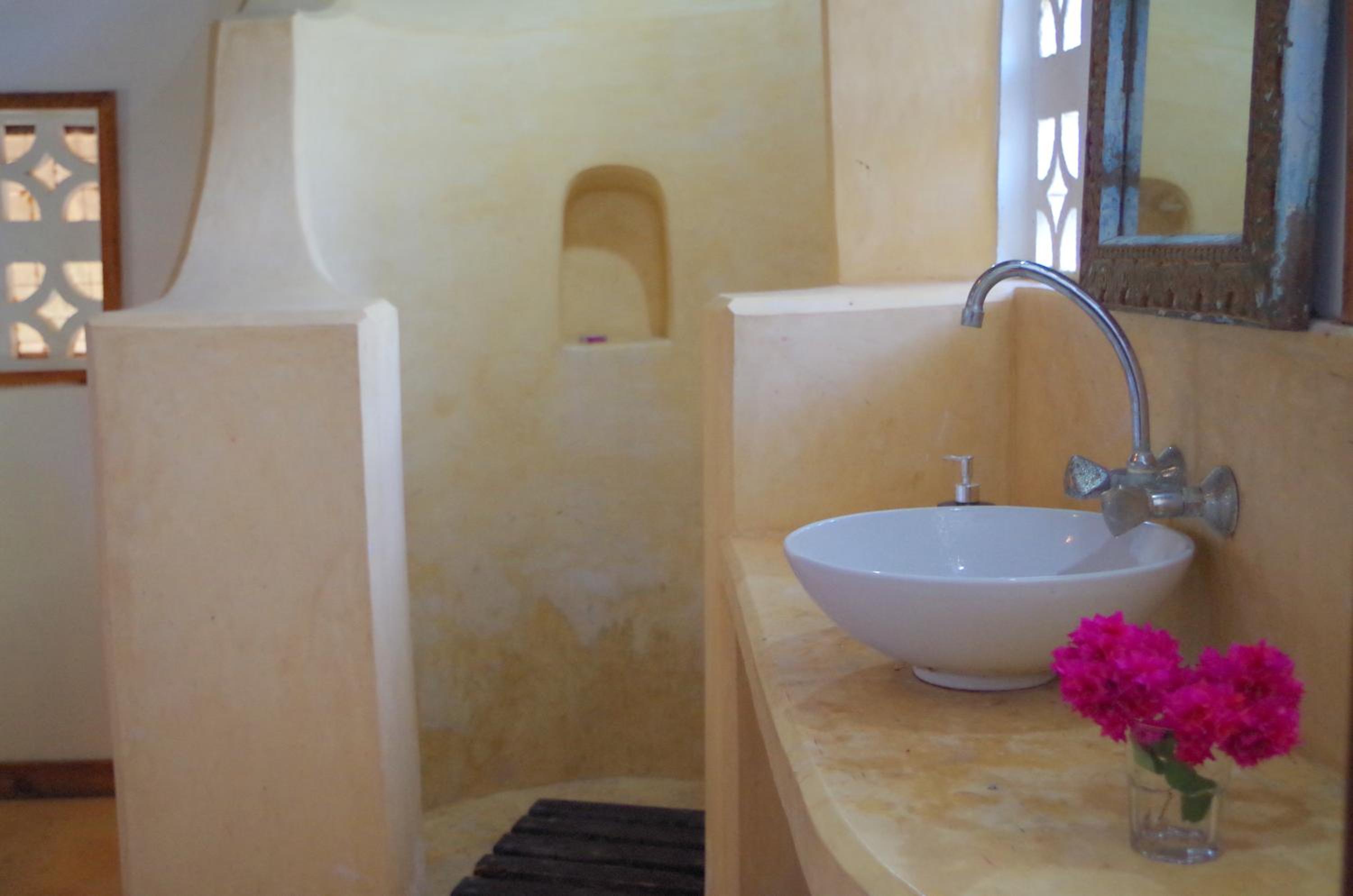 Comfort Single Room with Shower