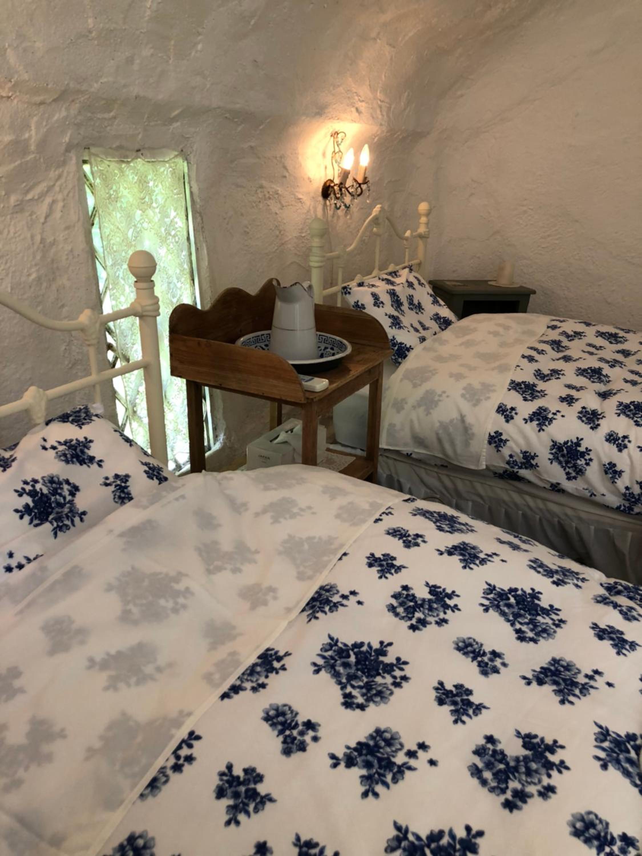 Standard Twin Room with Garden View photo 2