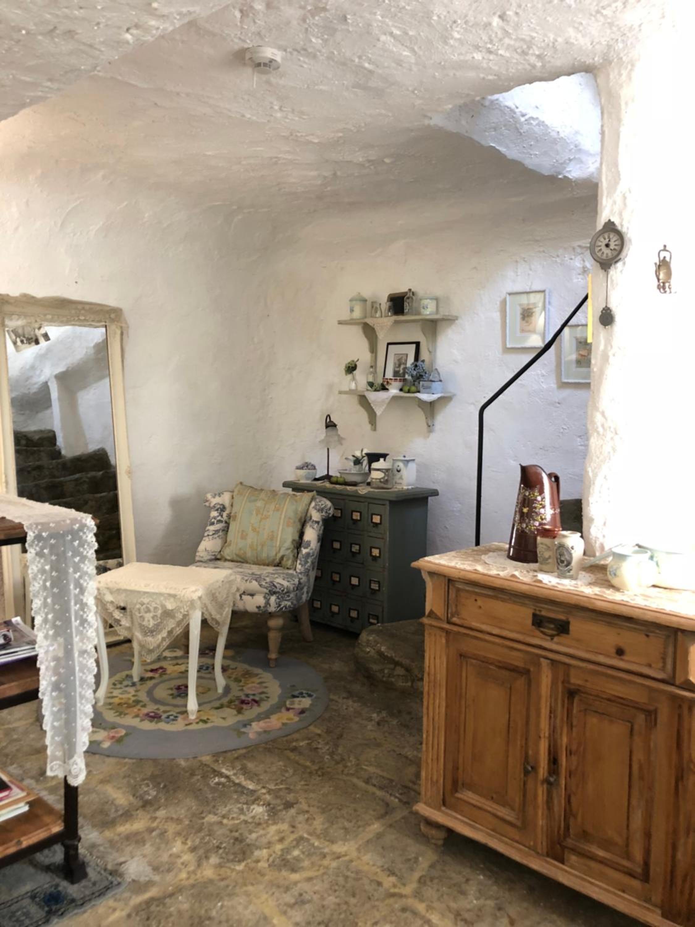 Standard Twin Room with Garden View photo 3