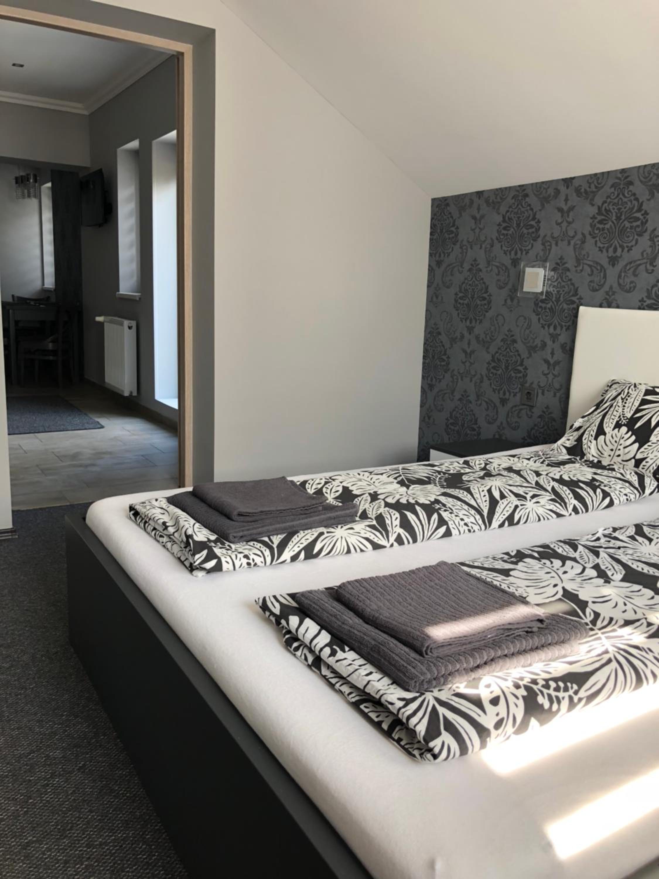 Deluxe Suite - Photo 7
