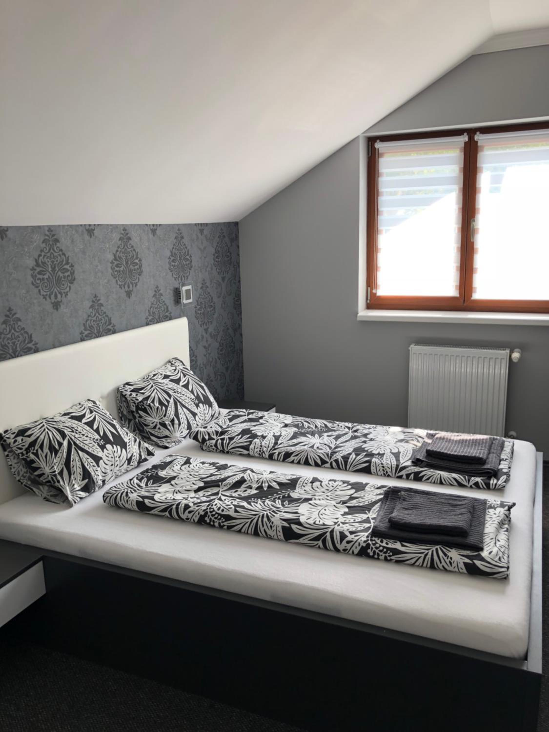 Deluxe Suite - Photo 8