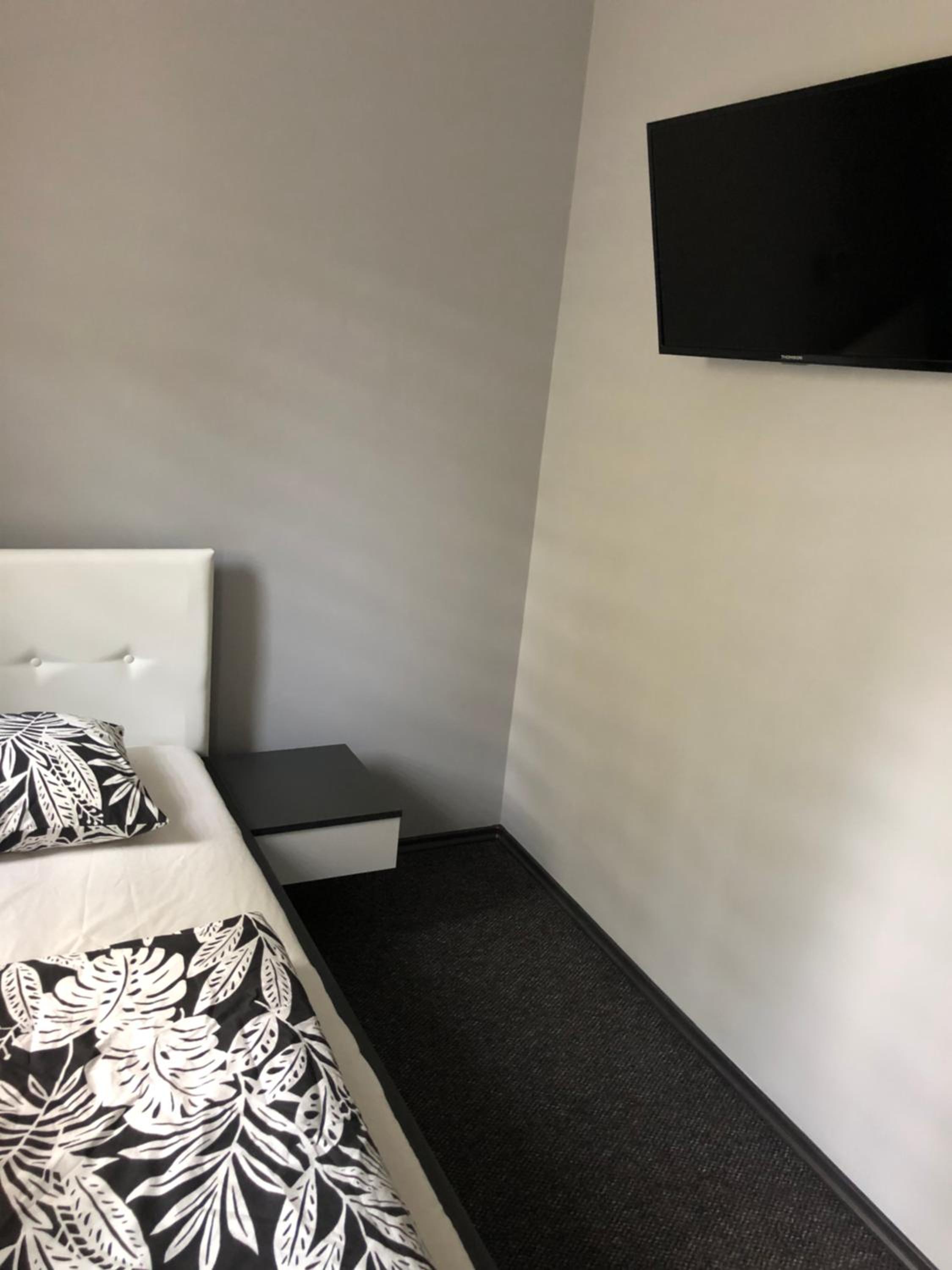 Deluxe Twin Room - Photo 2