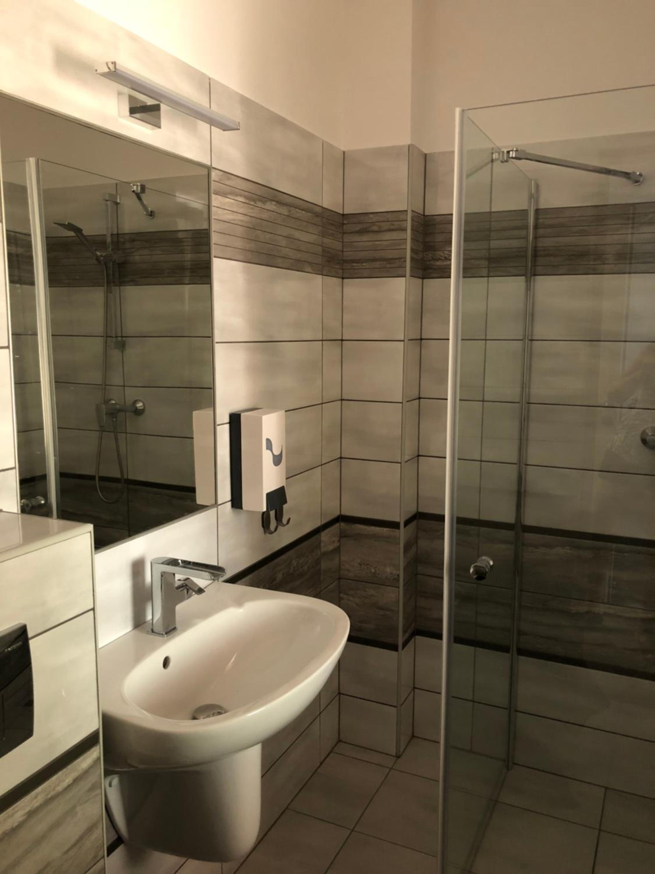 Deluxe Double Room - Photo 5