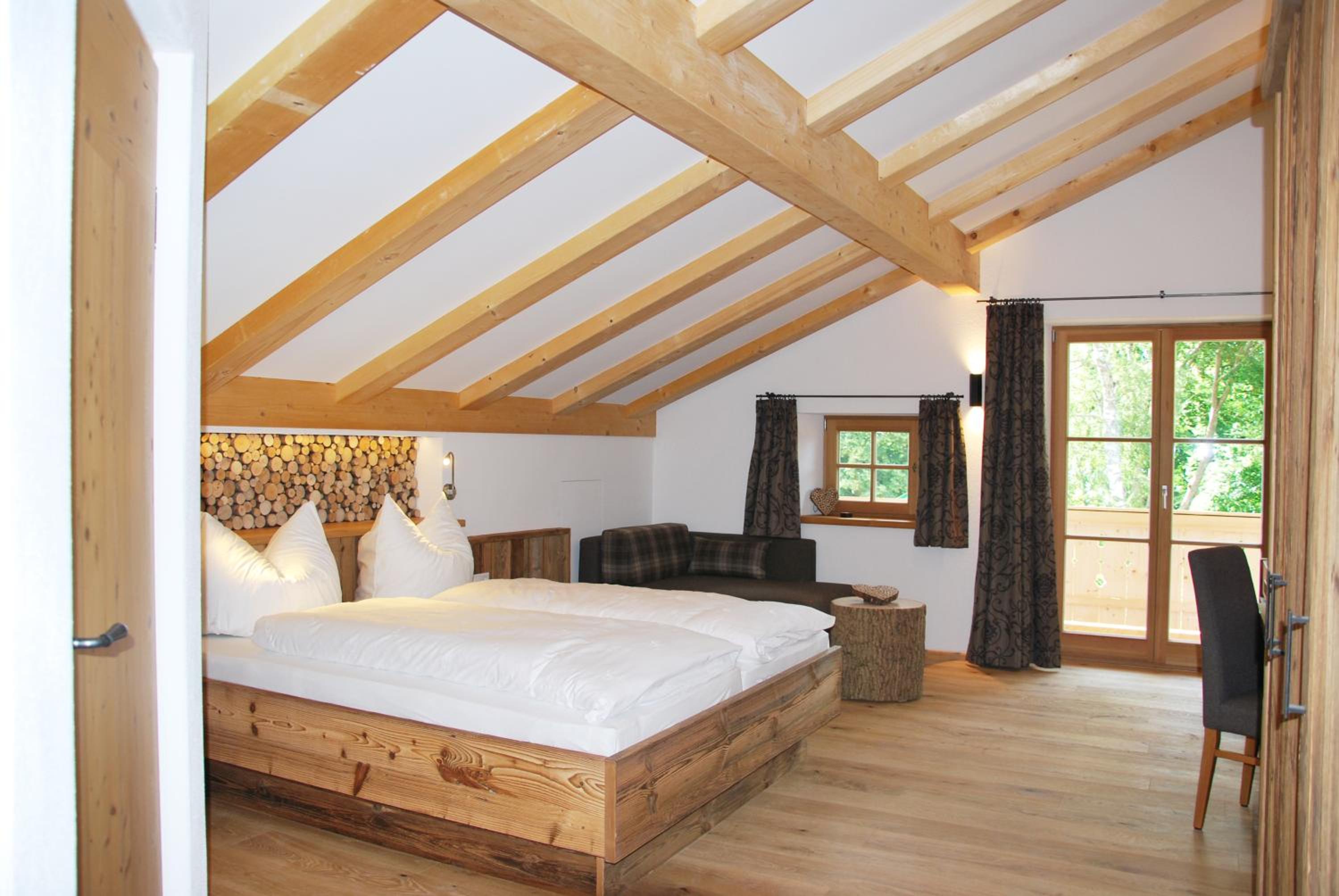 Deluxe Double Room with Balcony photo 1