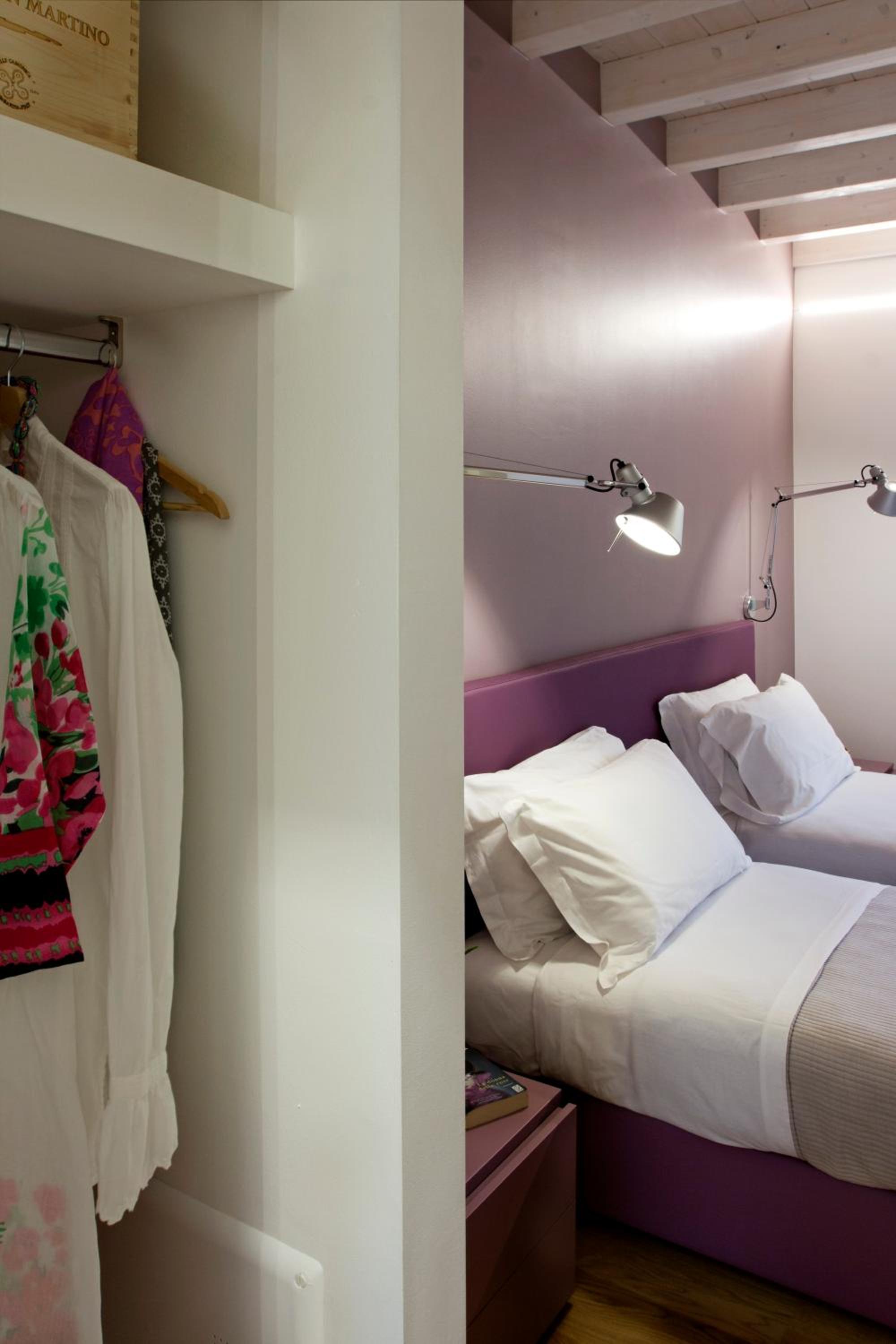 Twin Room - Photo 2