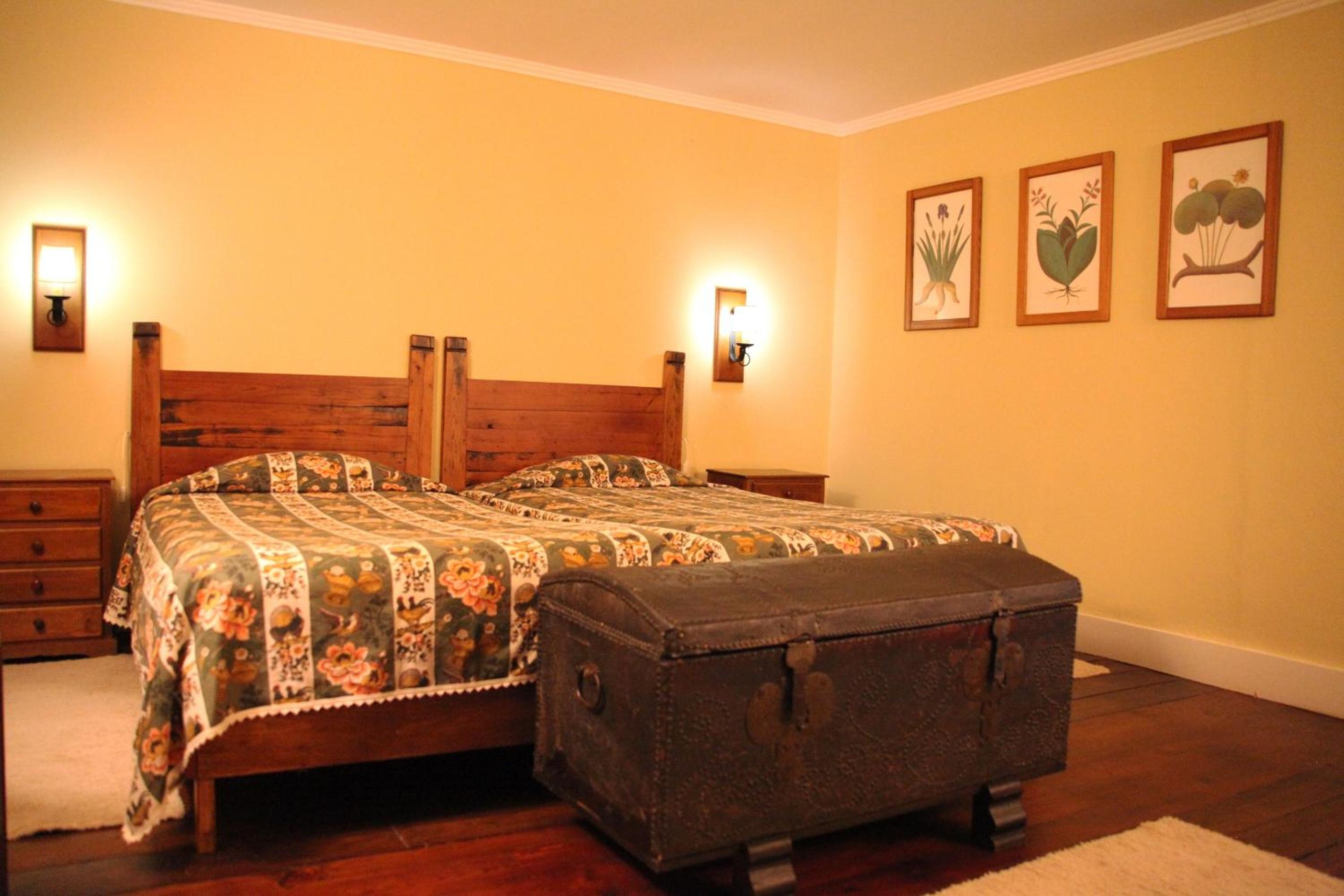 Two-Bedroom House - Photo 3