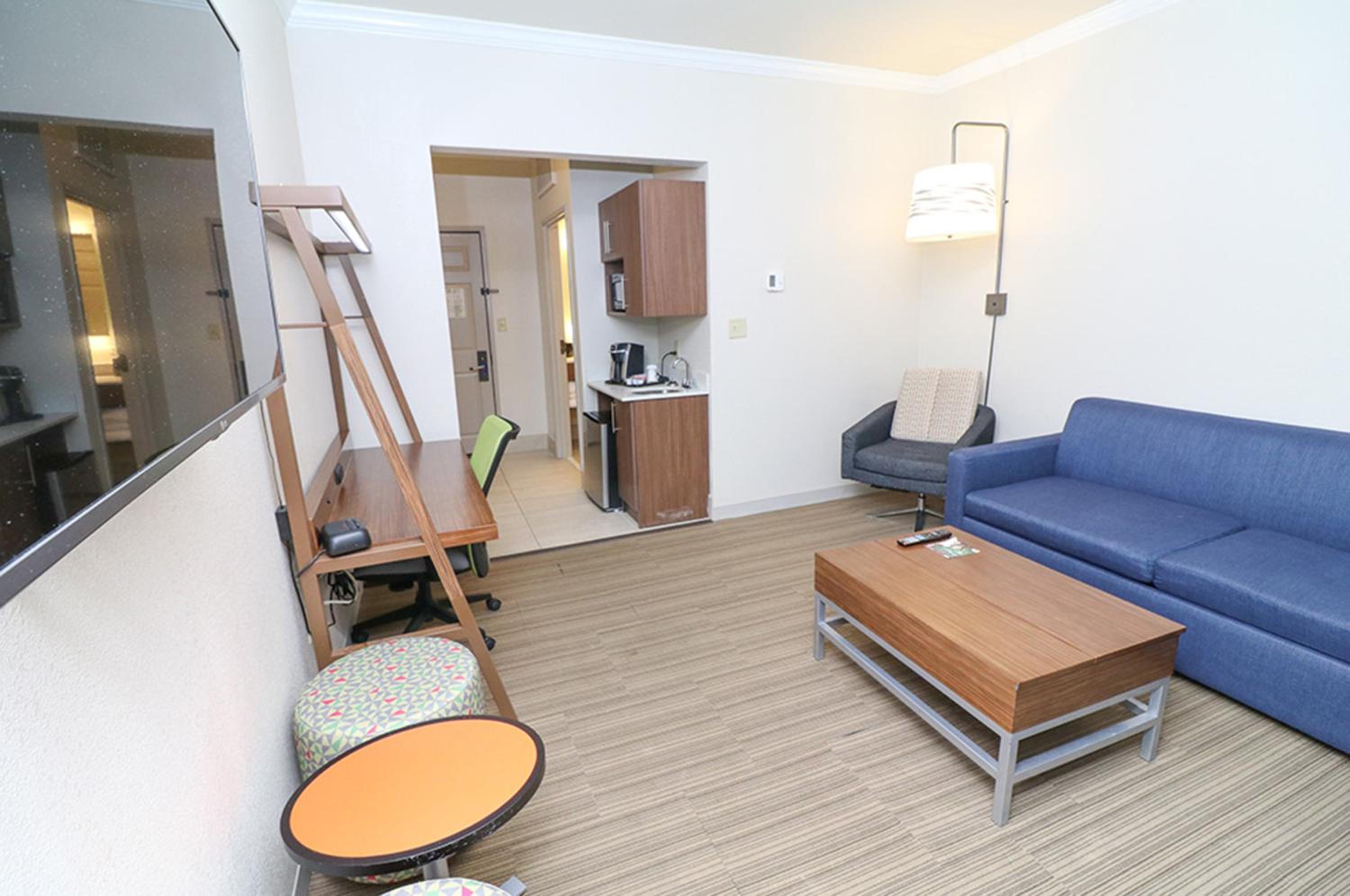 Standard King Room - Photo 1