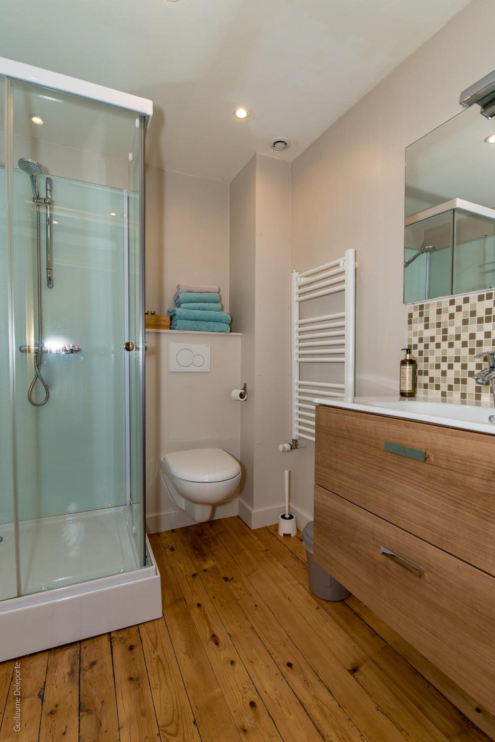 Double or Twin Room with Private Bathroom