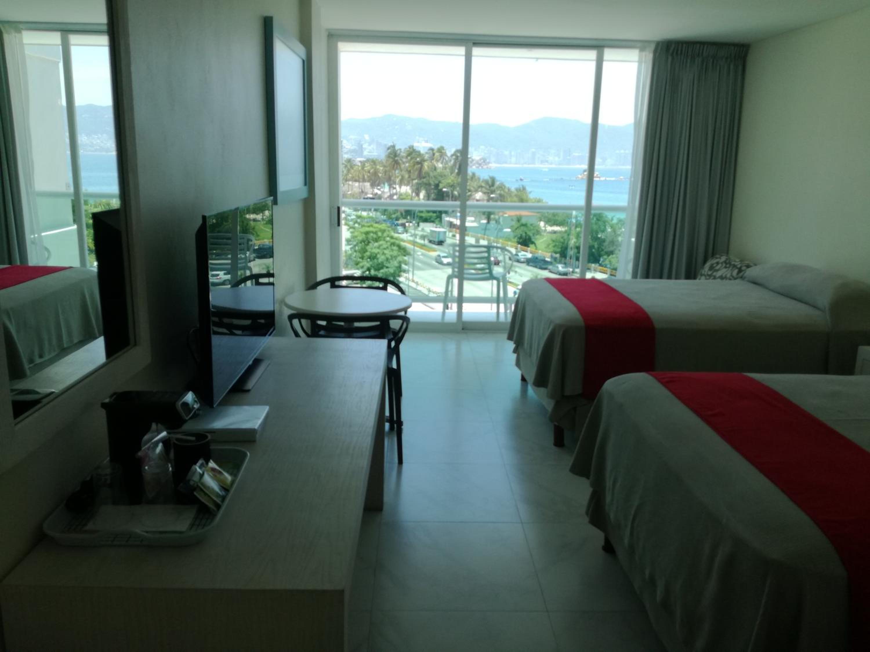 Deluxe Double Room with Two Double Beds - Balcony photo 2