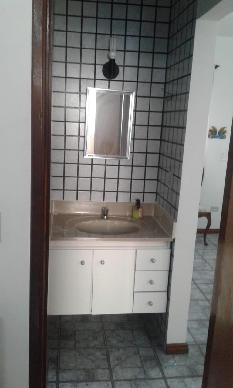 One-Bedroom Apartment - Photo 9