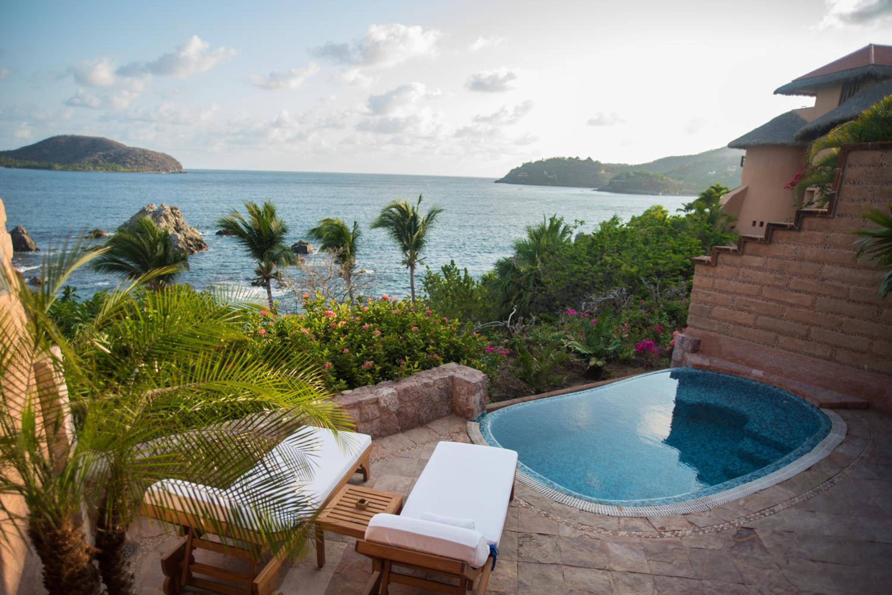 Four-Bedroom Villa - Oceanfront - Photo 34