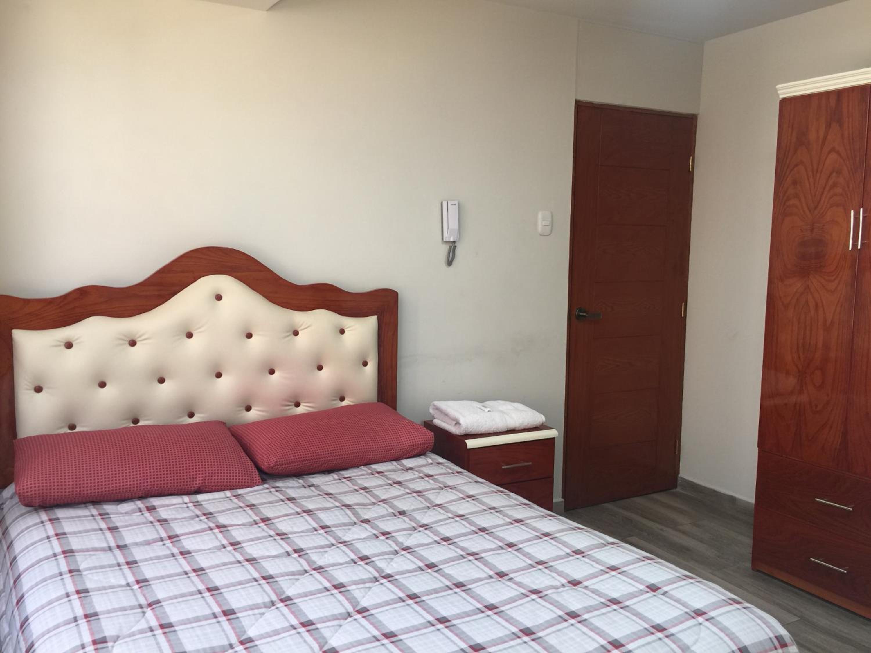 Deluxe Queen Room photo 2