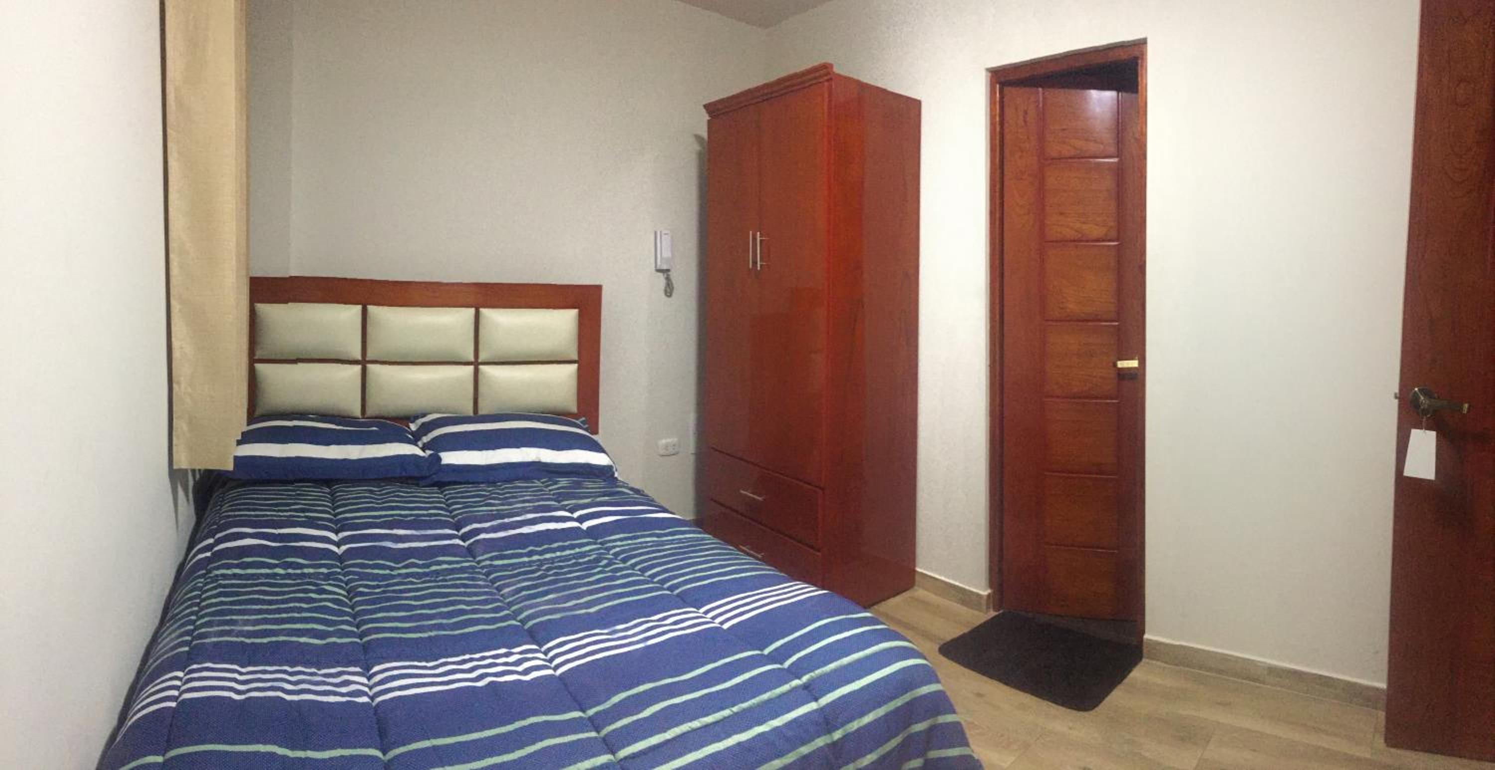 Standard Queen Room photo 1