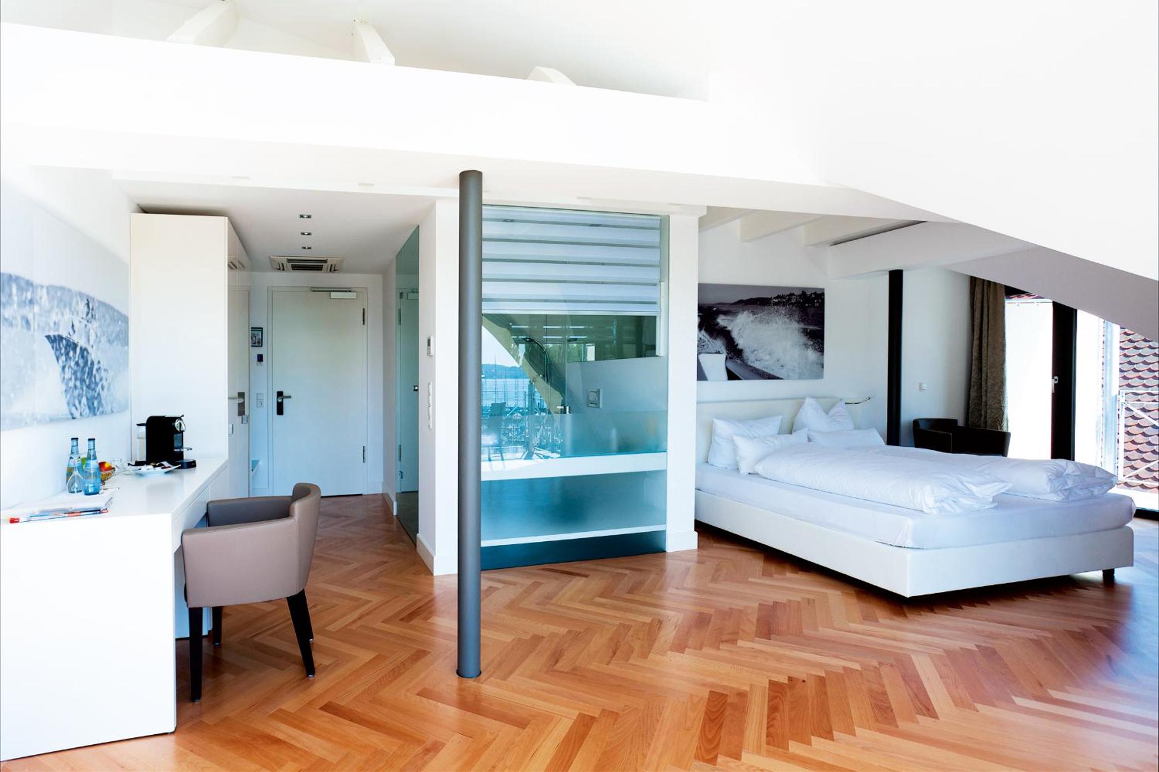 Junior Suite - Photo 1