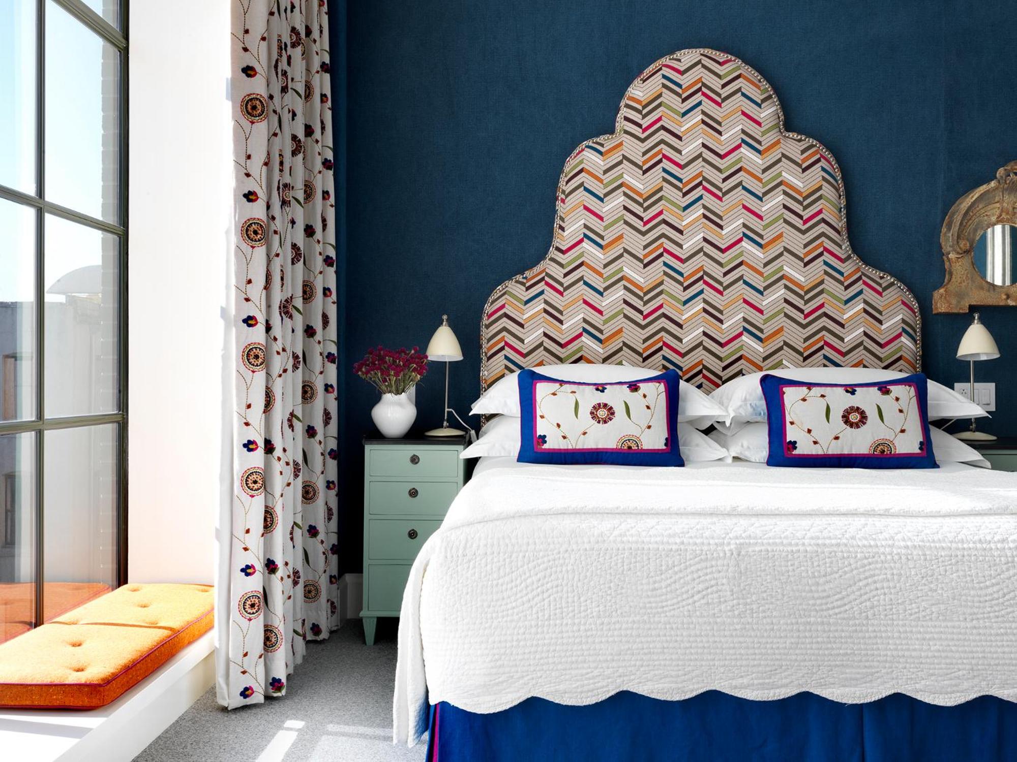 Deluxe King Room photo 2