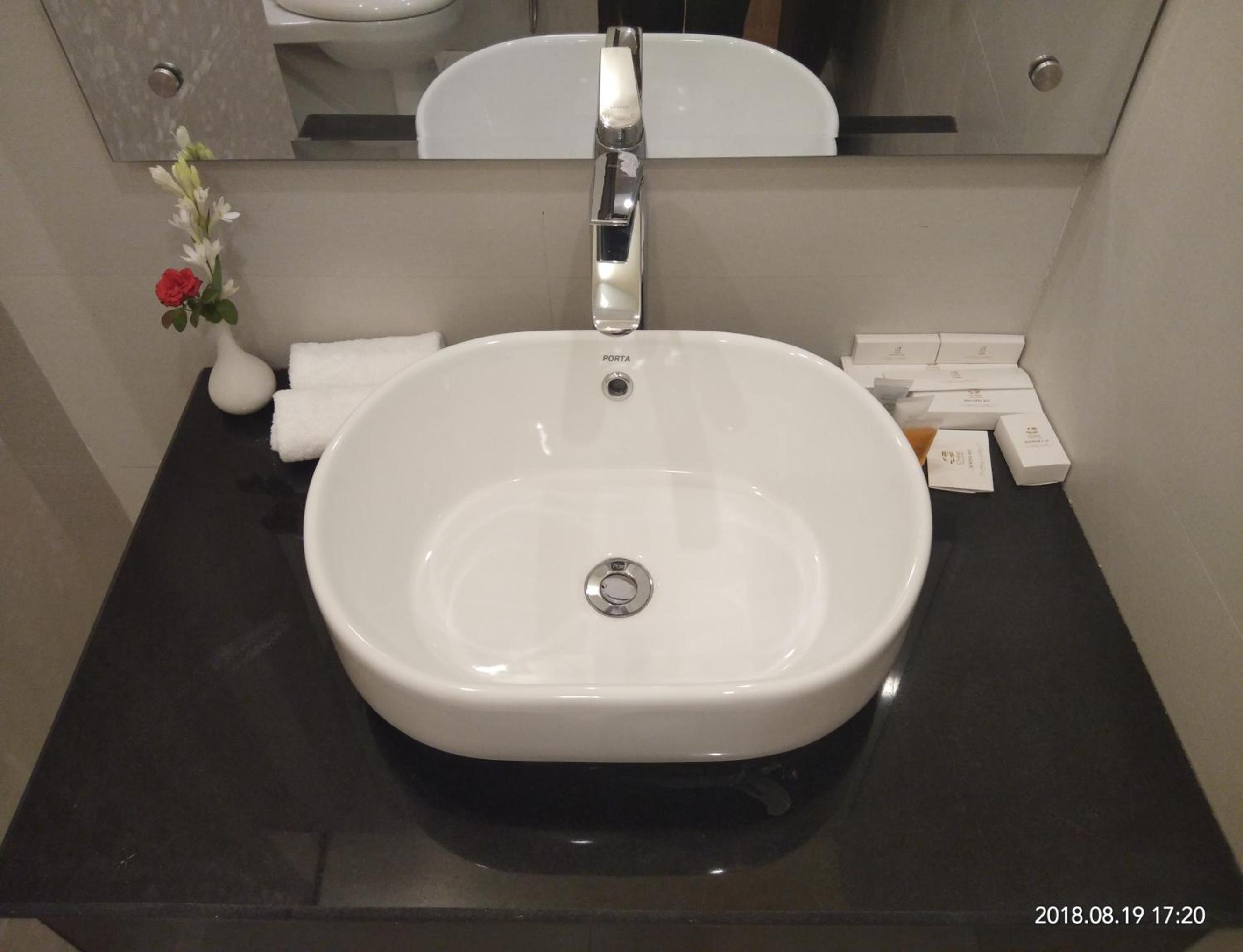 Single Room - Photo 7