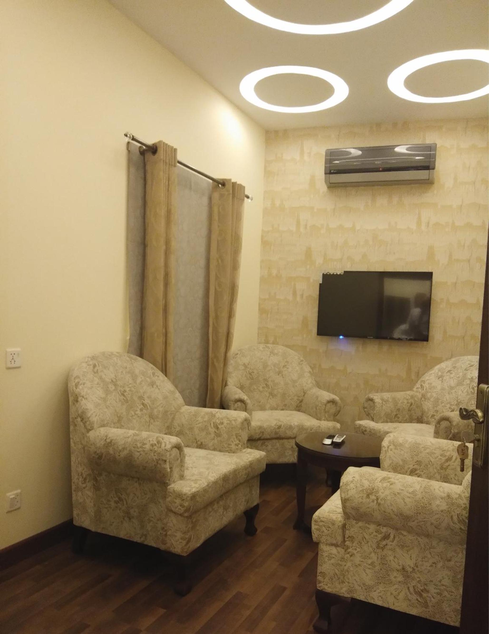 Executive Suite