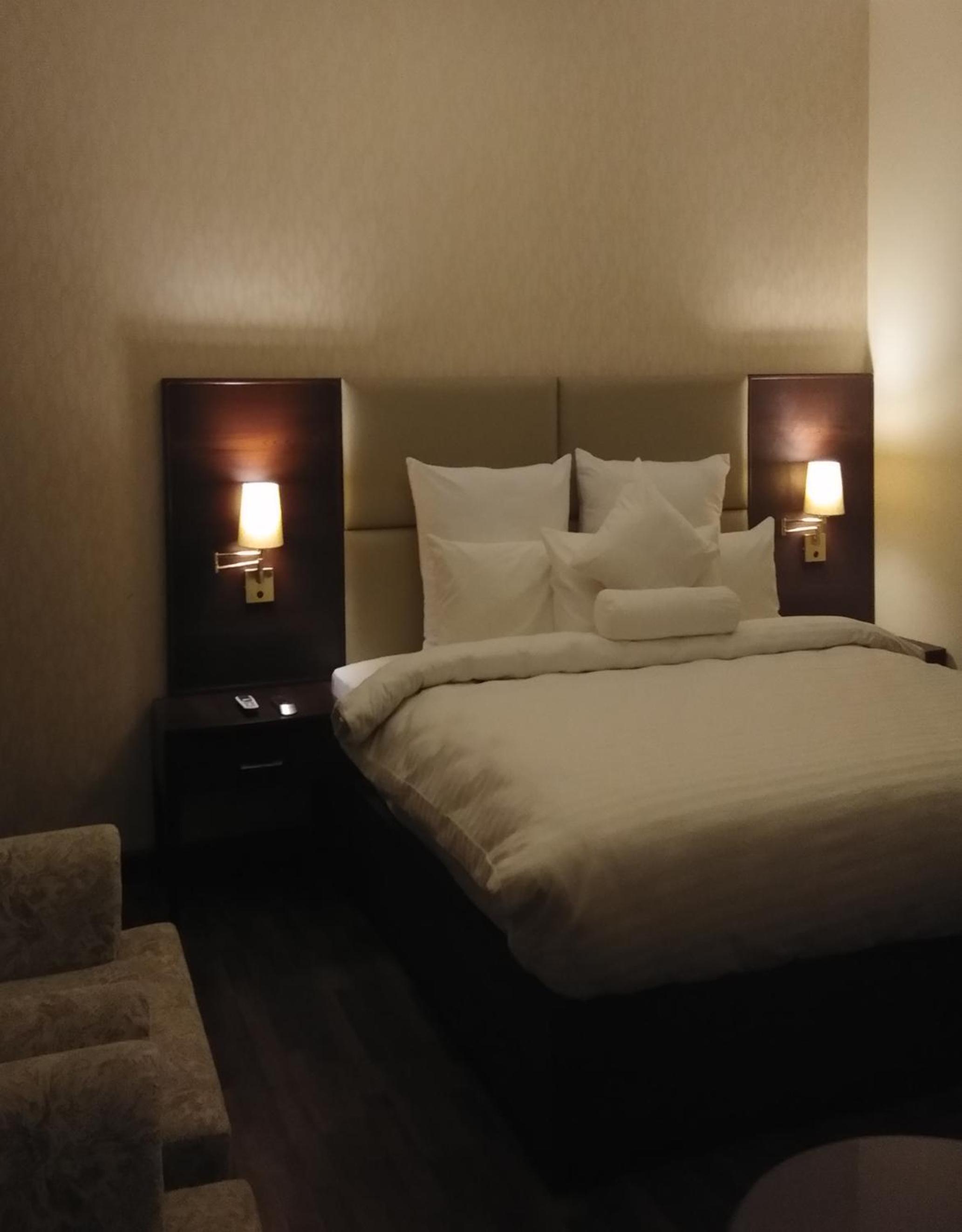 Single Room - Photo 1