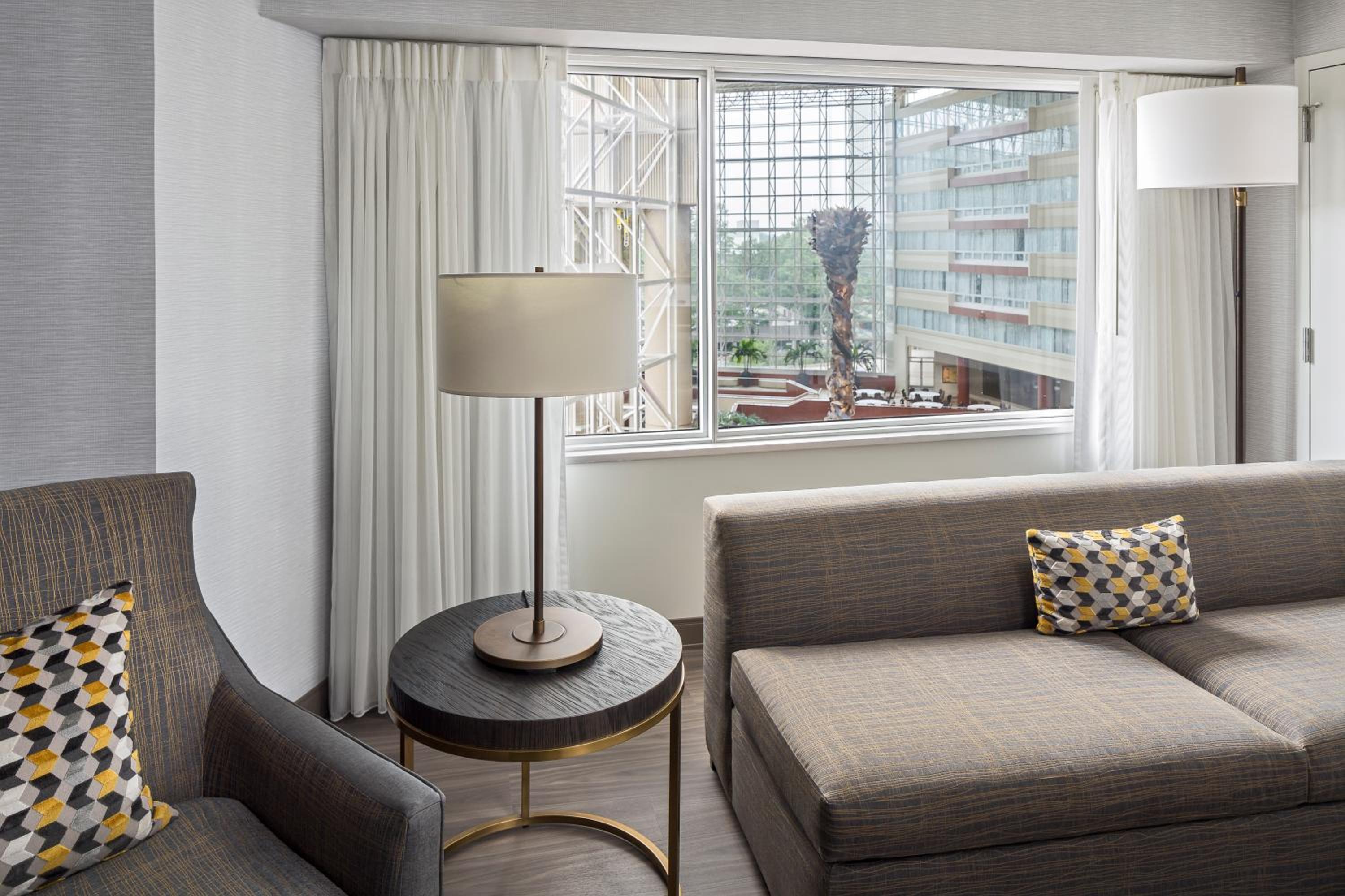 Deluxe King Room - Photo 3