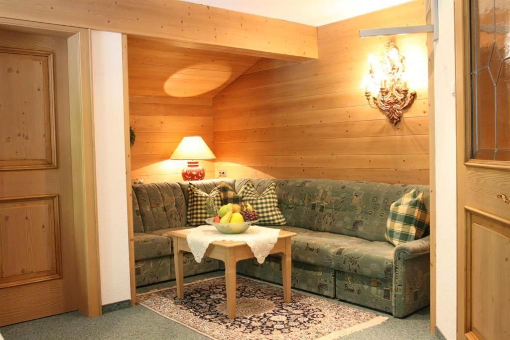 Three-Bedroom Apartment photo 3