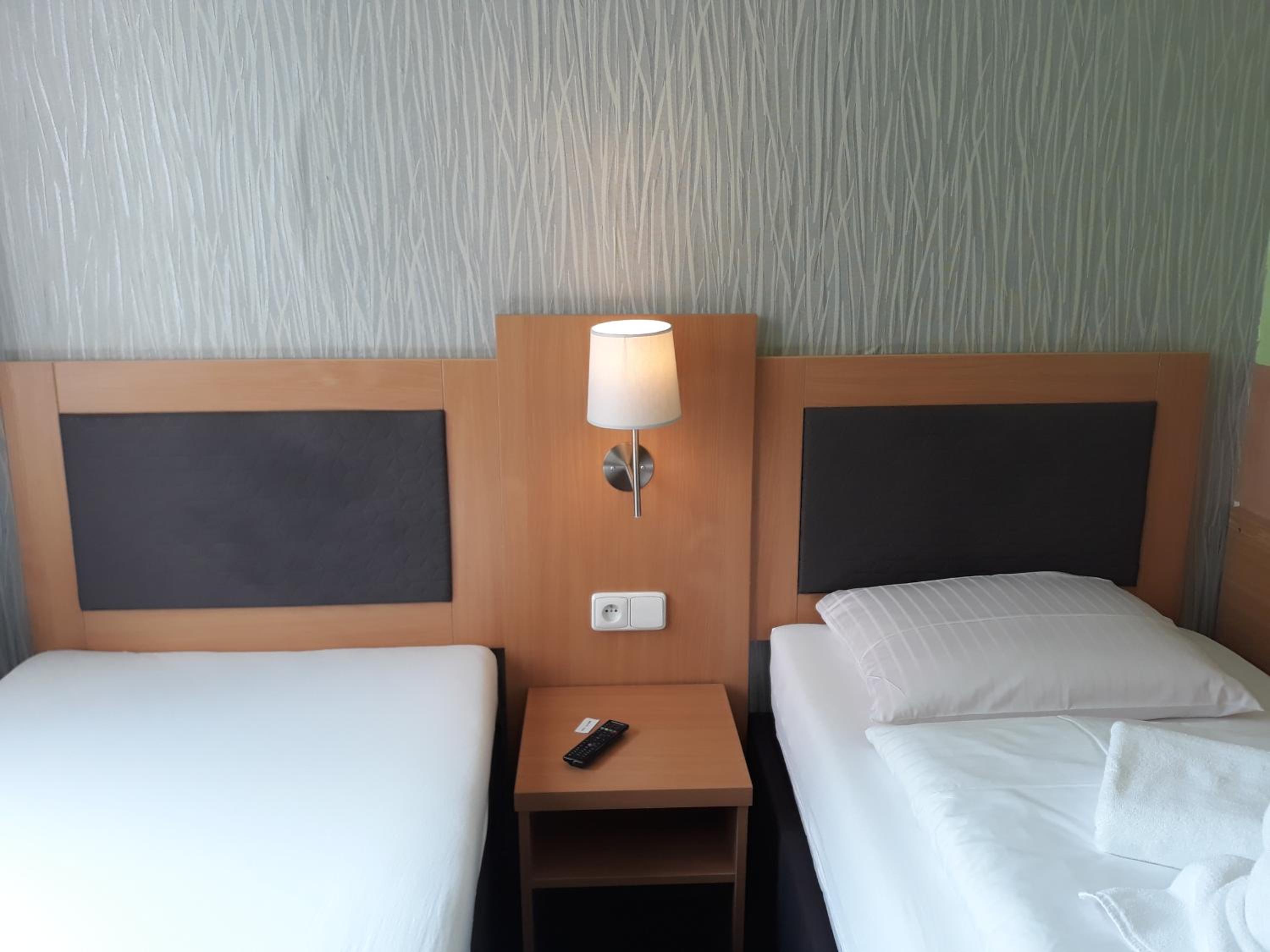 Double or Twin Room photo 2