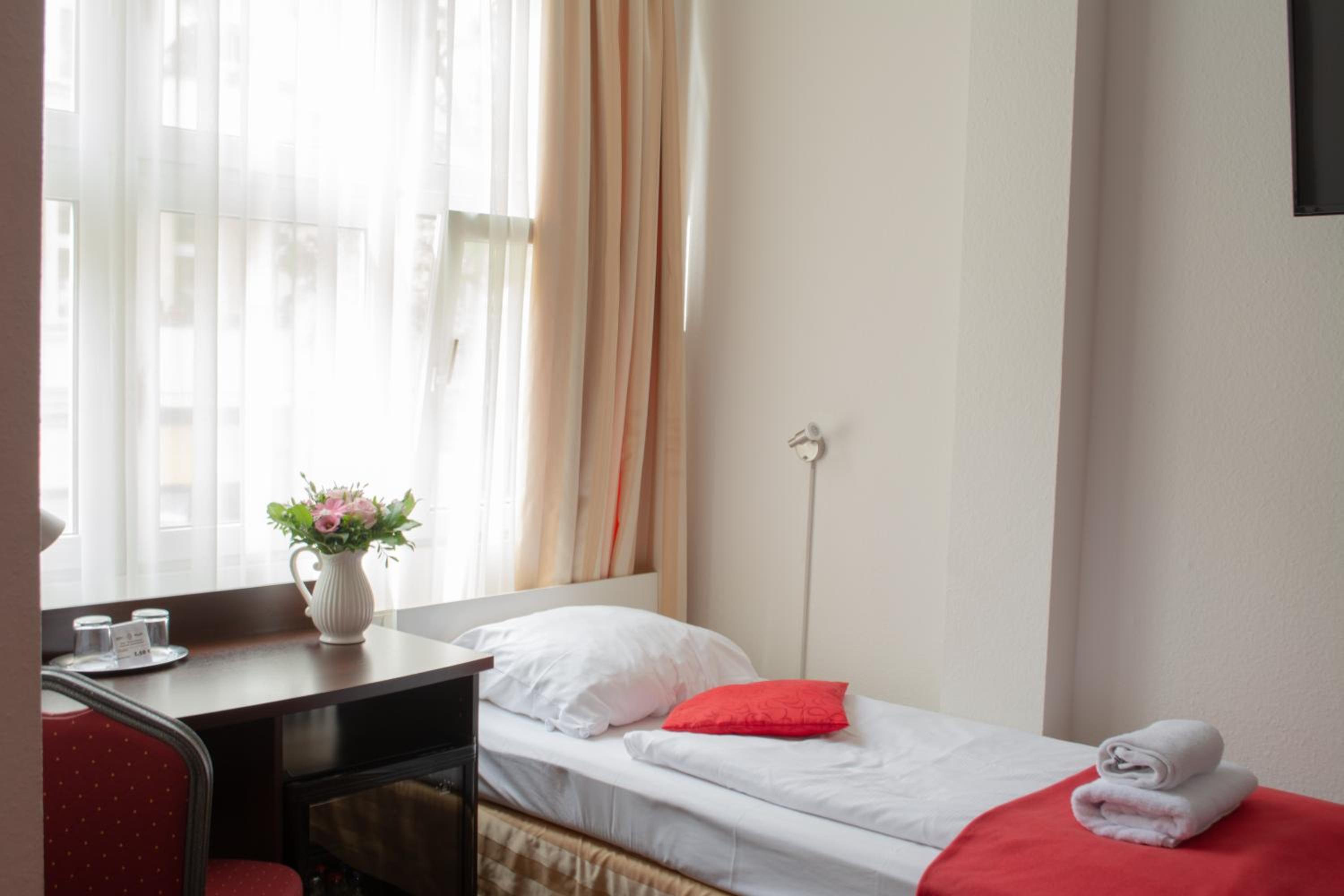Twin Room photo 2