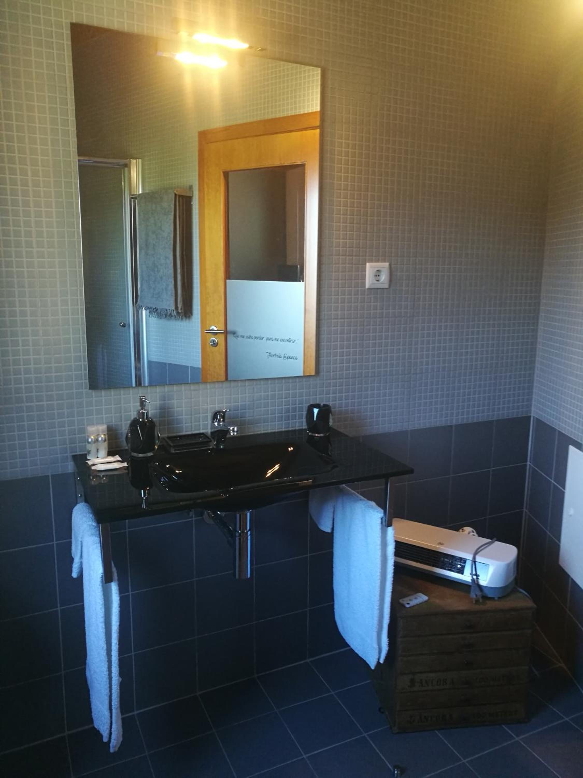 Suite - Photo 4