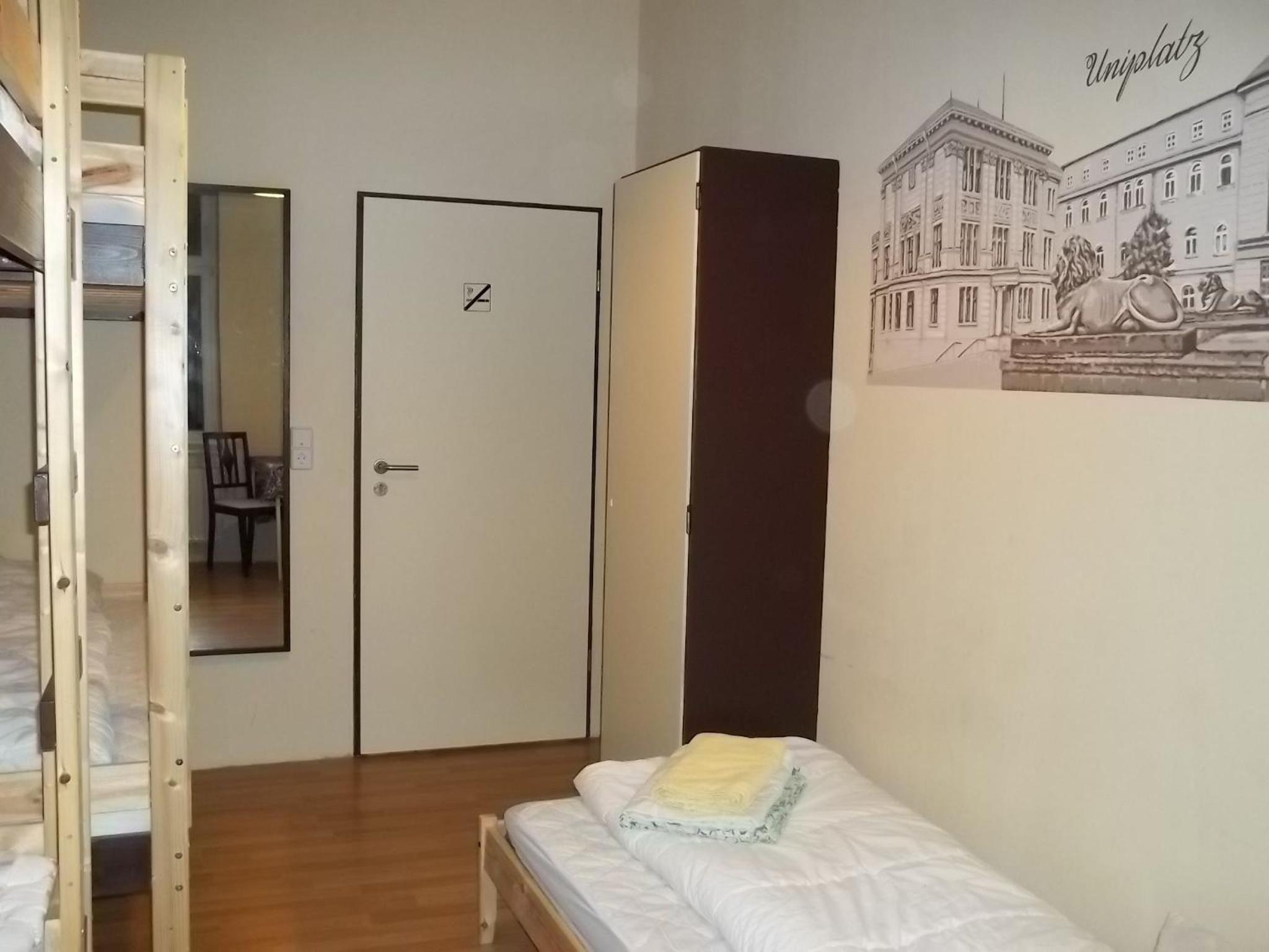 Twin Room with Shared Bathroom photo 1