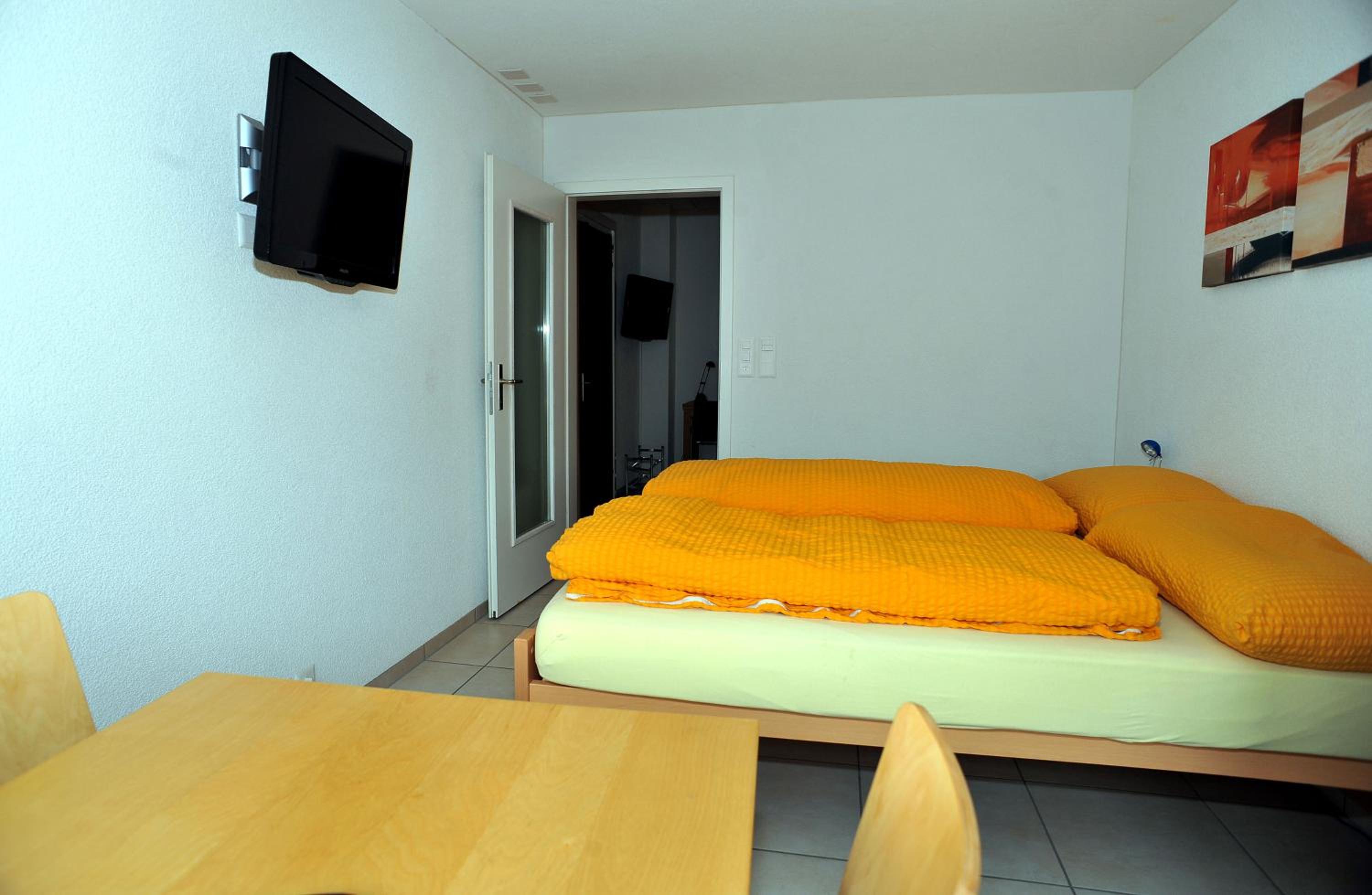 Family Room (2 Adults + 2 Children) photo 1