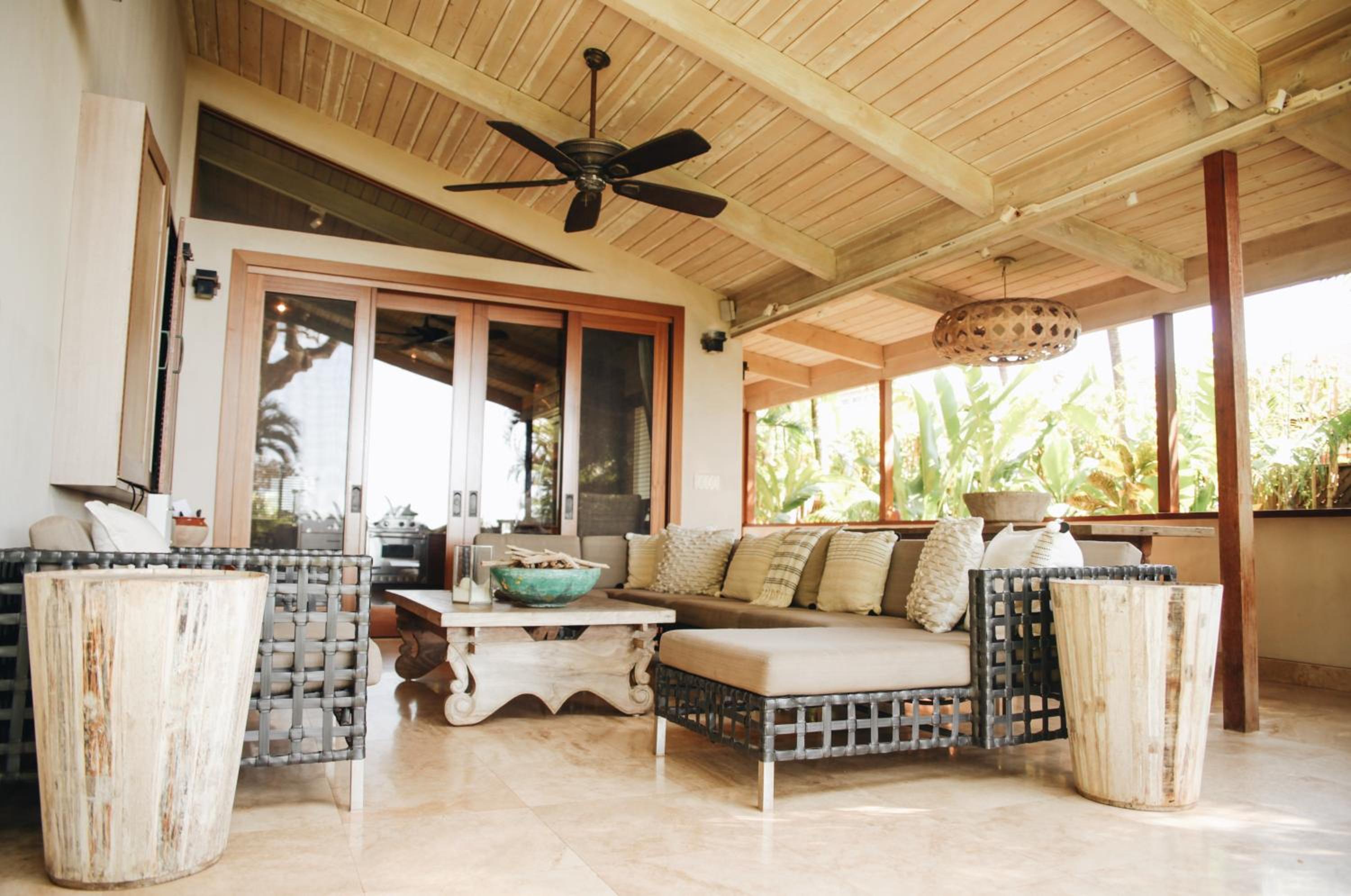 3 Bedroom Oceanfront Beach House photo 3