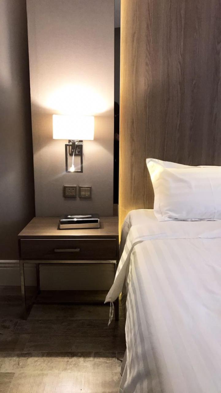 Deluxe Suite with Spa Bath photo 2