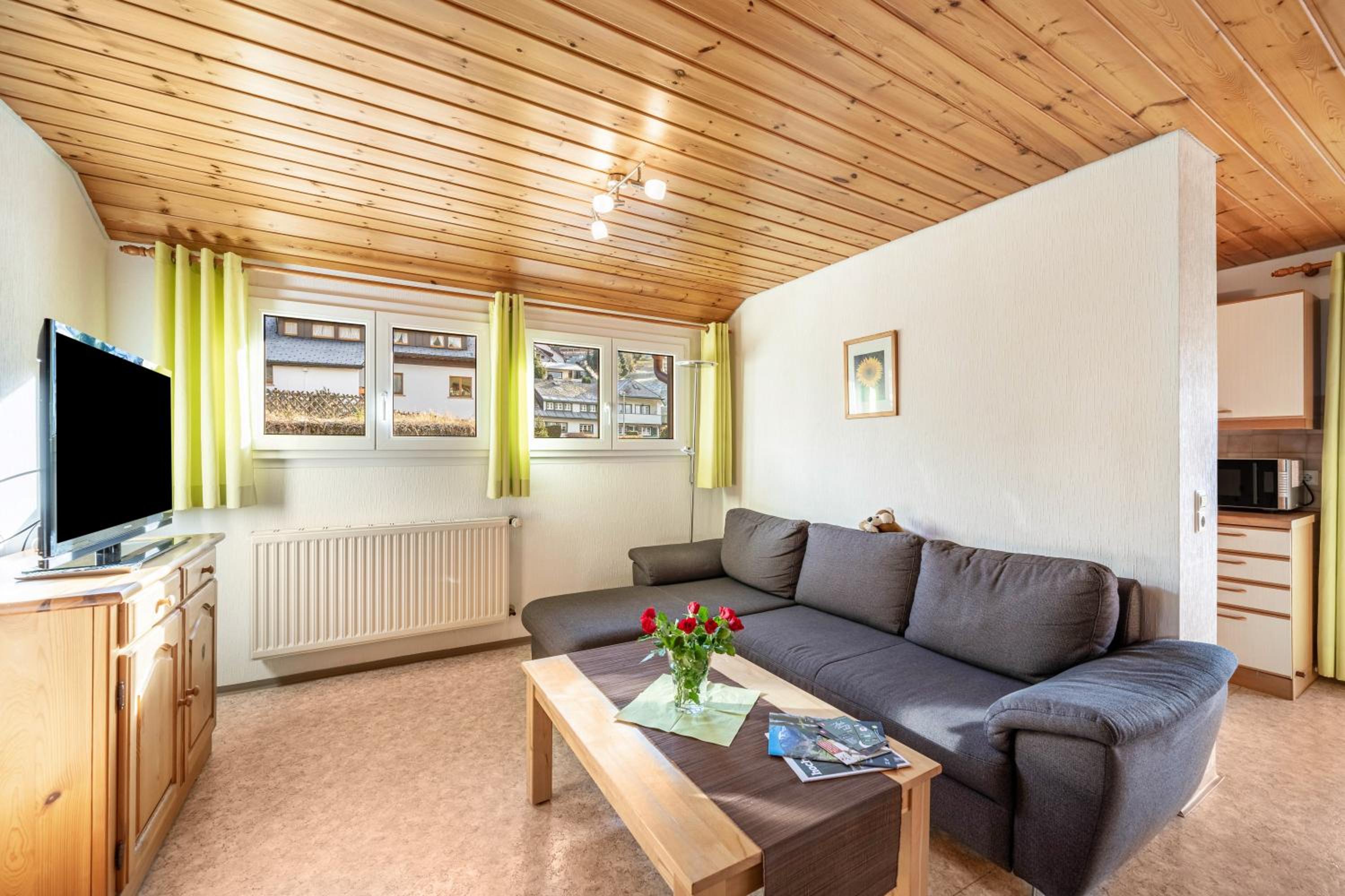 Two-Bedroom Deluxe Apartment with Garden View