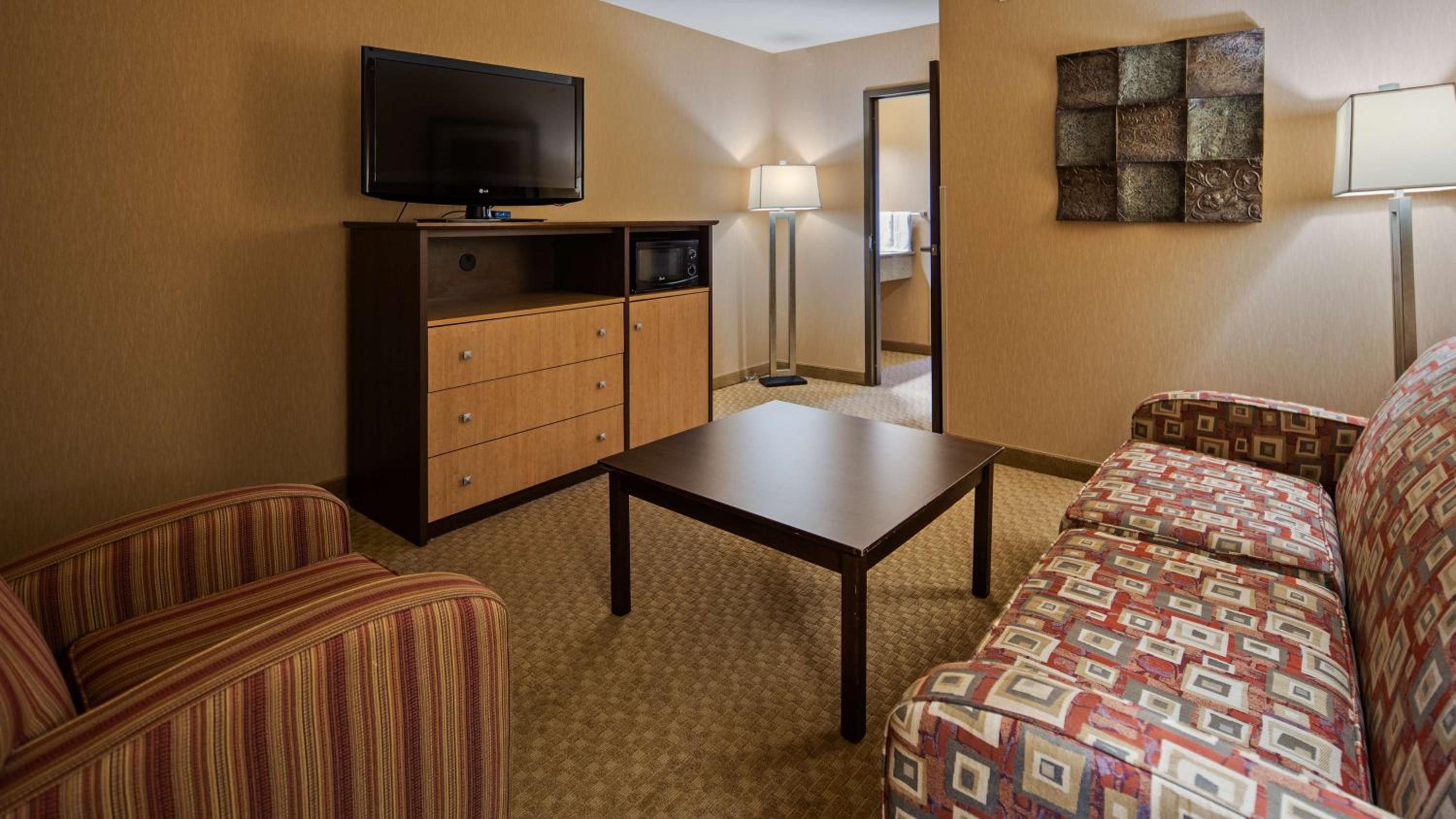 Crandon Inn & Suites