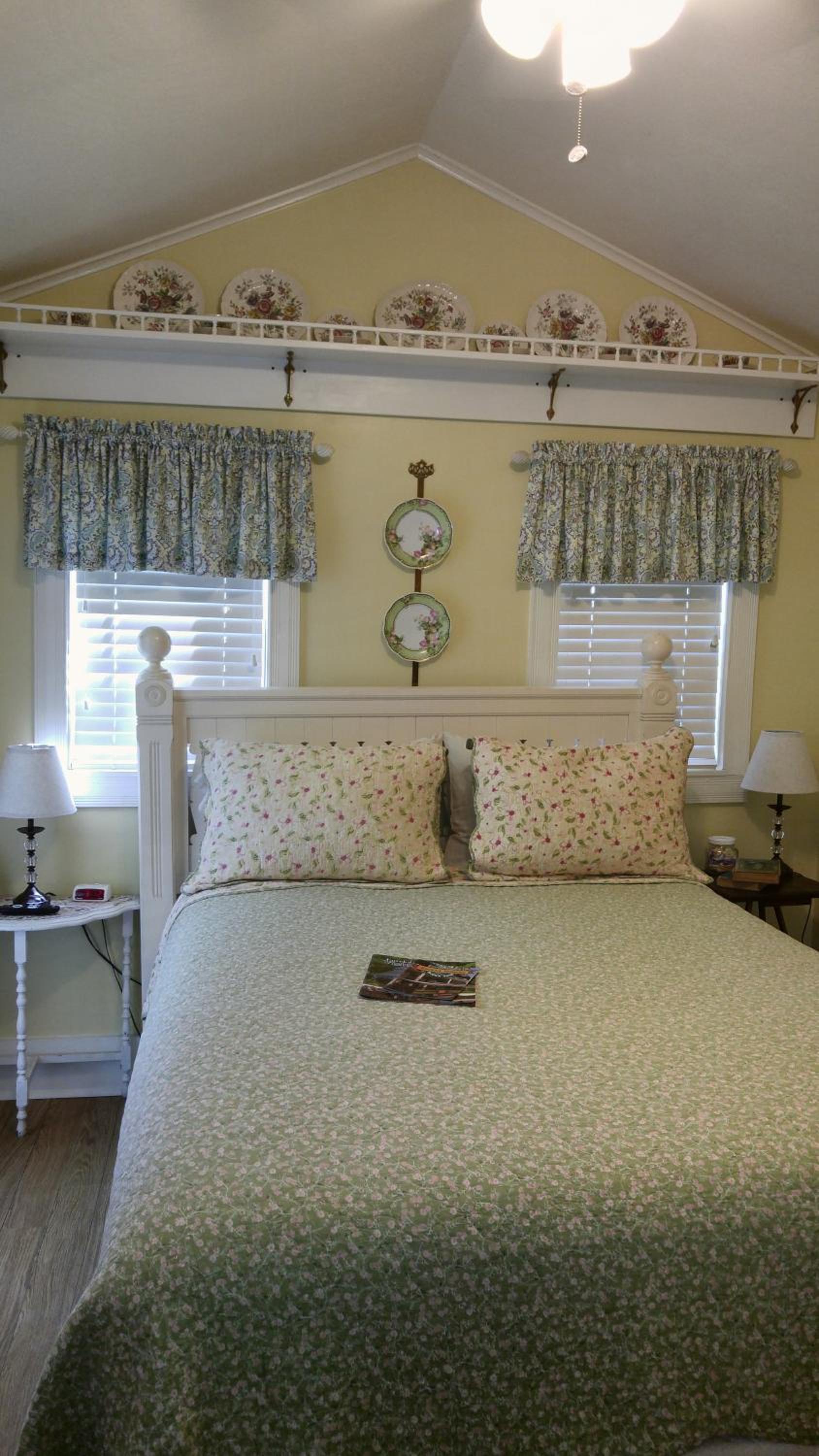 Queen Suite photo 3