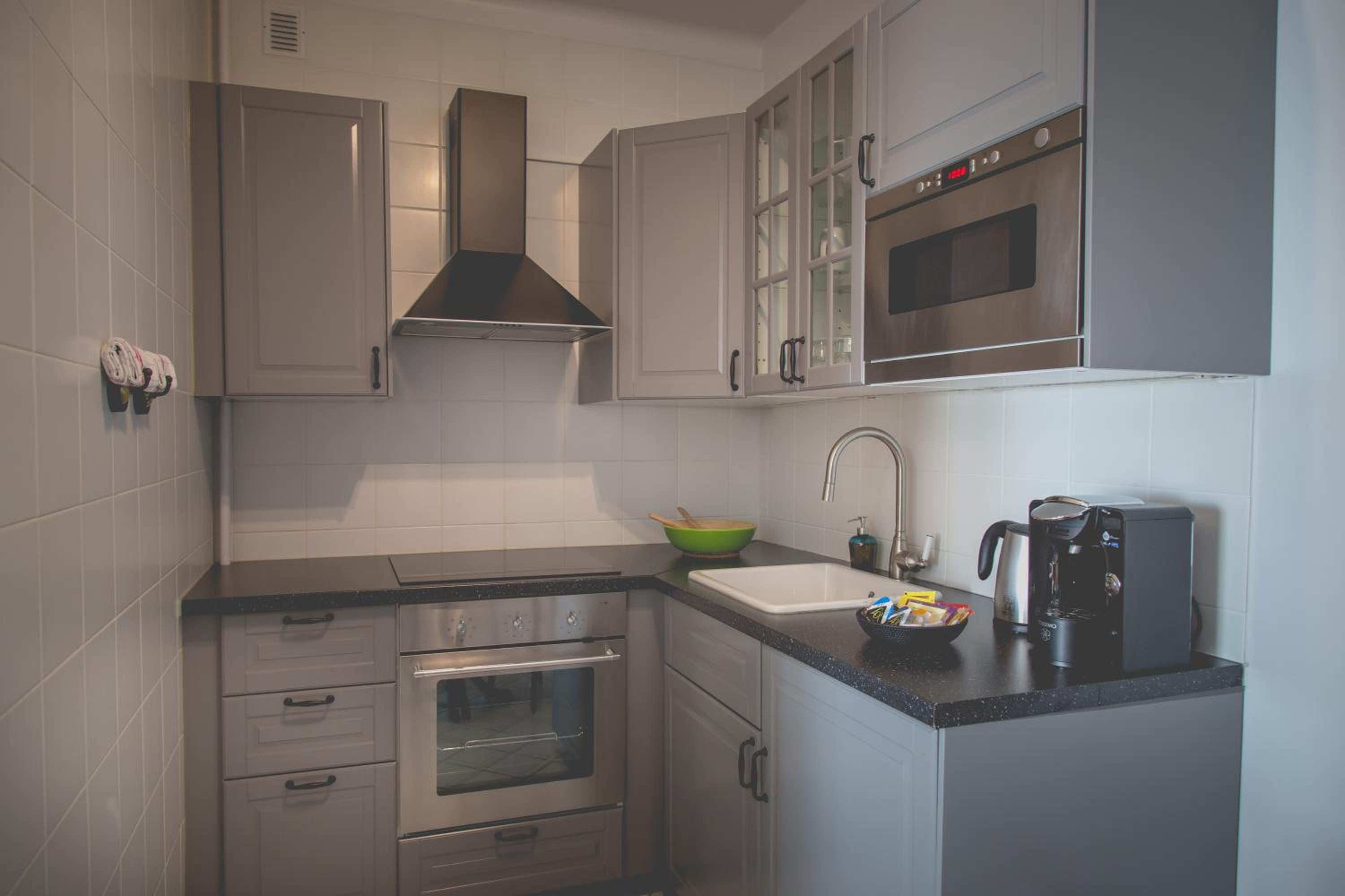One-Bedroom Apartment - Photo 6